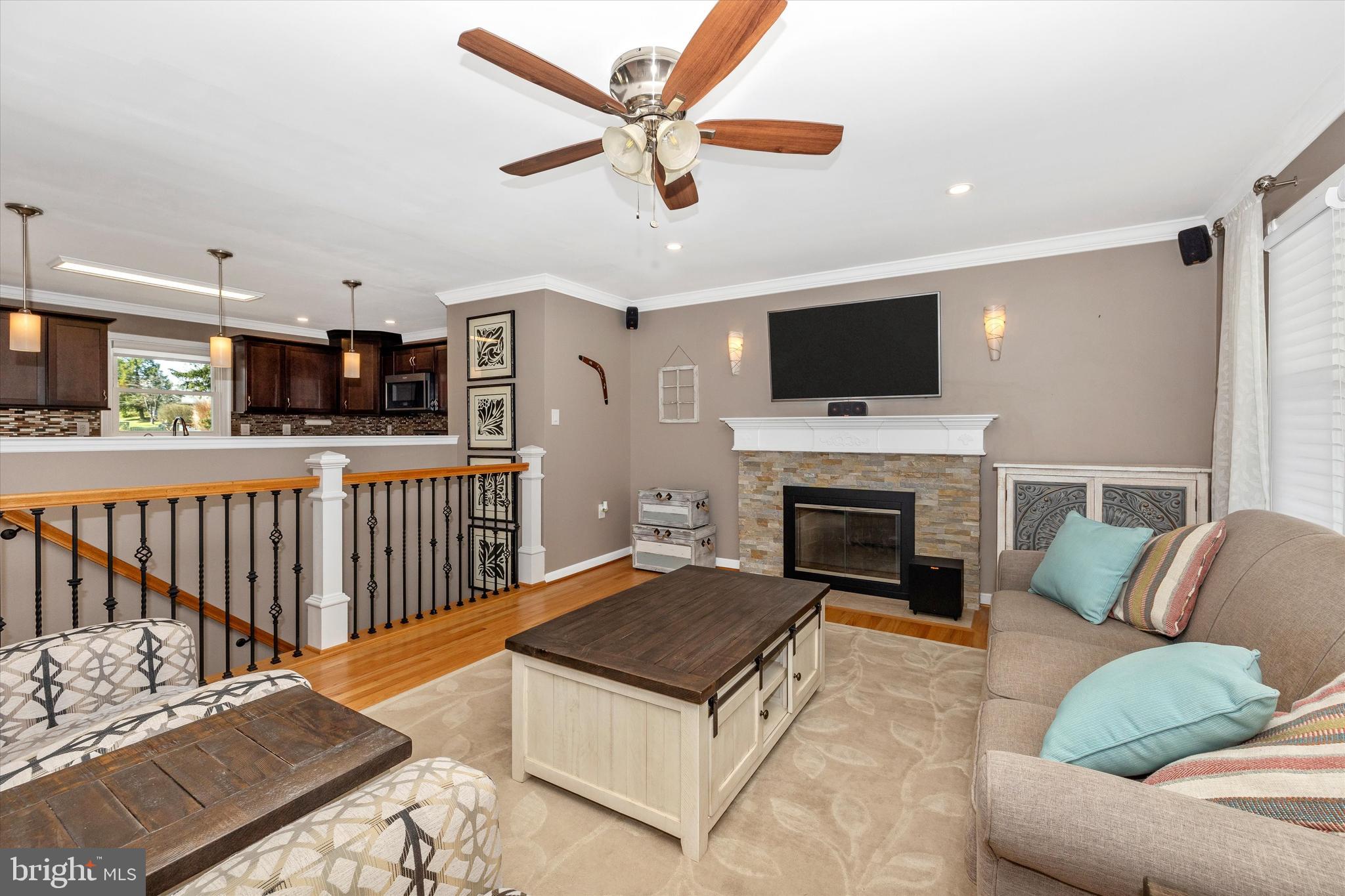 BROADVIEW ACRES - Residential