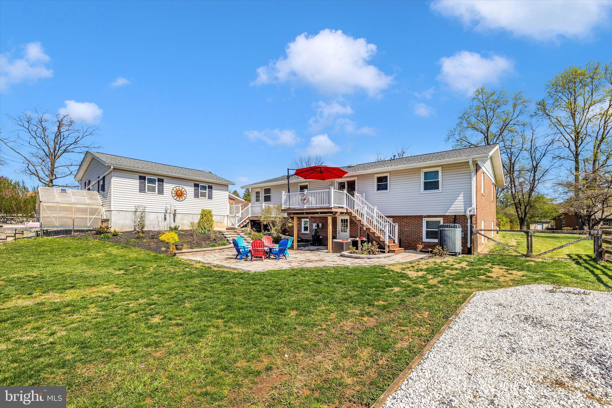 BROADVIEW ACRES - Residential