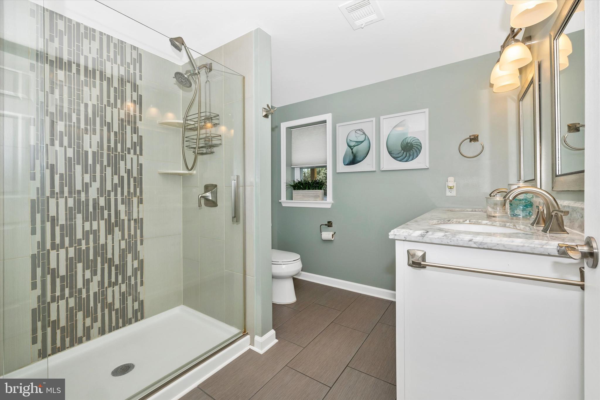 BROADVIEW ACRES - Residential