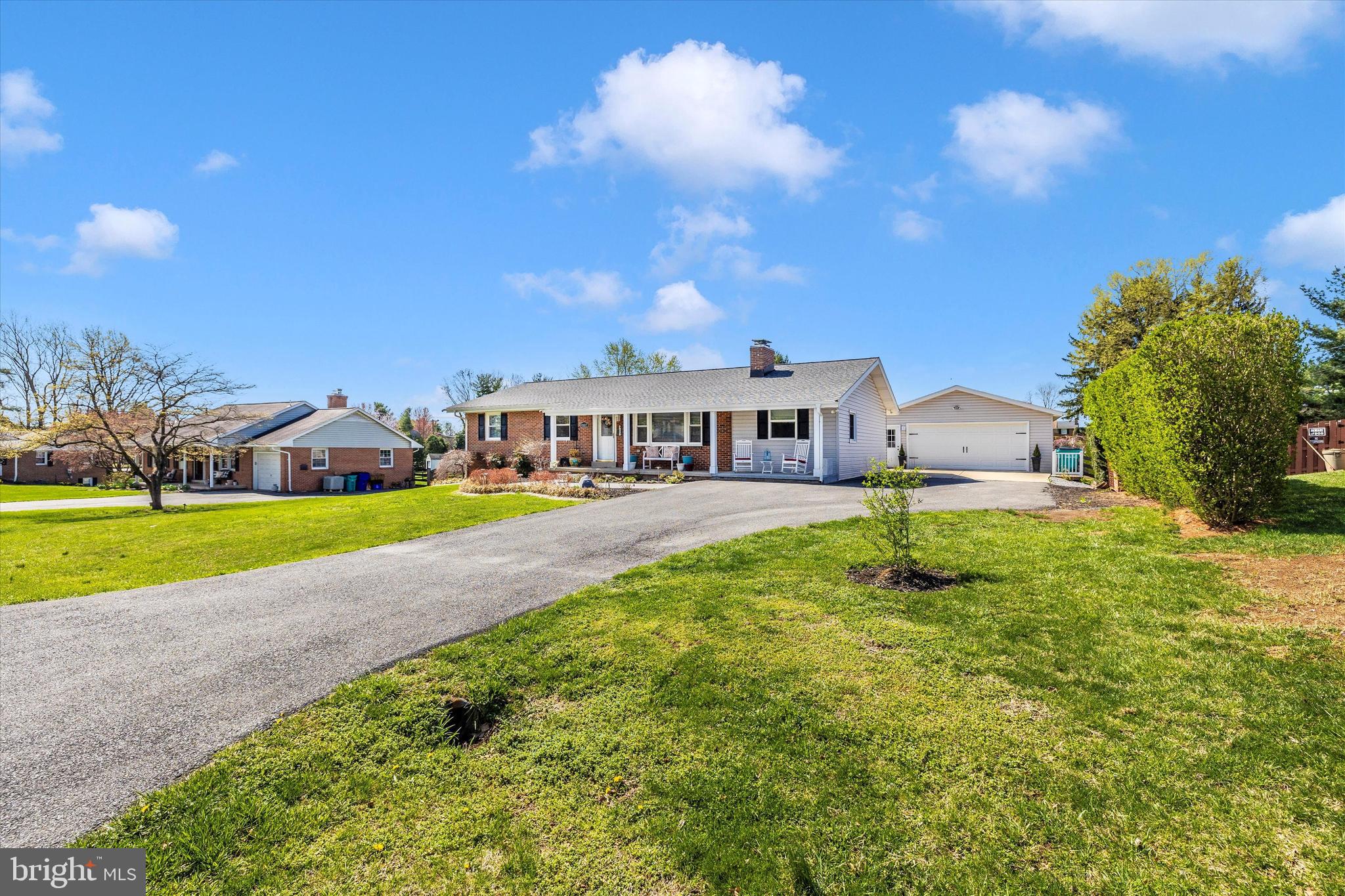 BROADVIEW ACRES - Residential