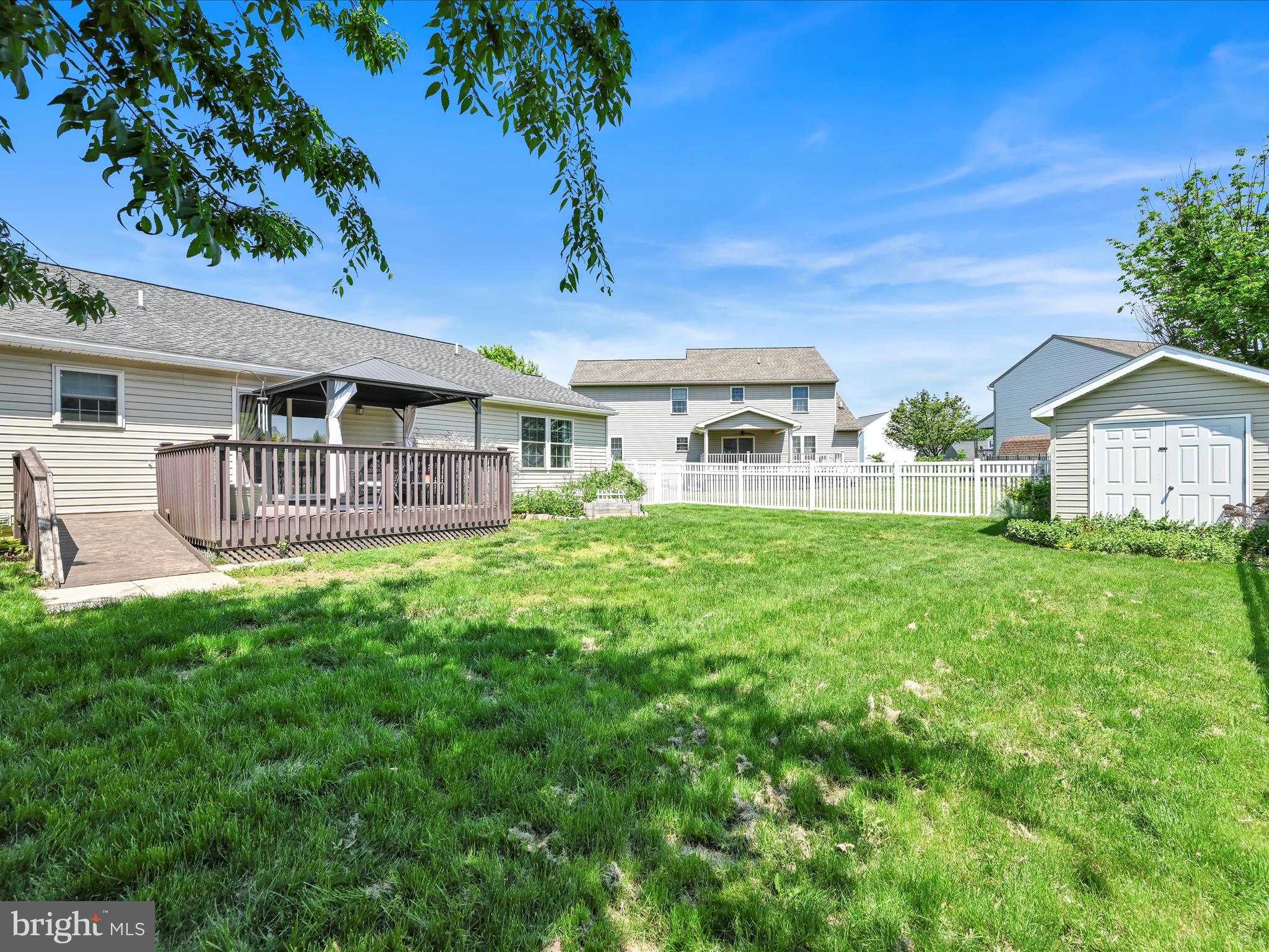 GREYSTONE CROSSING - Residential