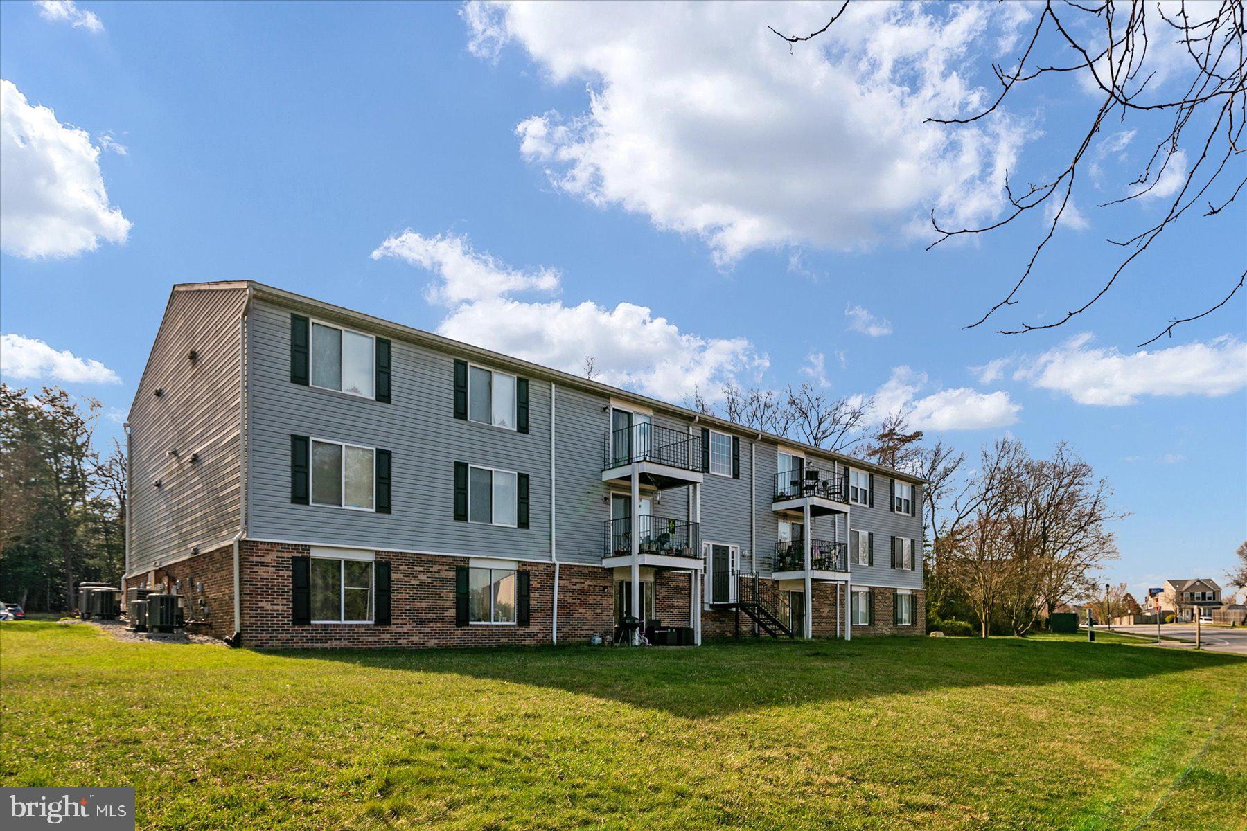 CHESTERFIELD GARDEN CONDOMINIUM - Residential