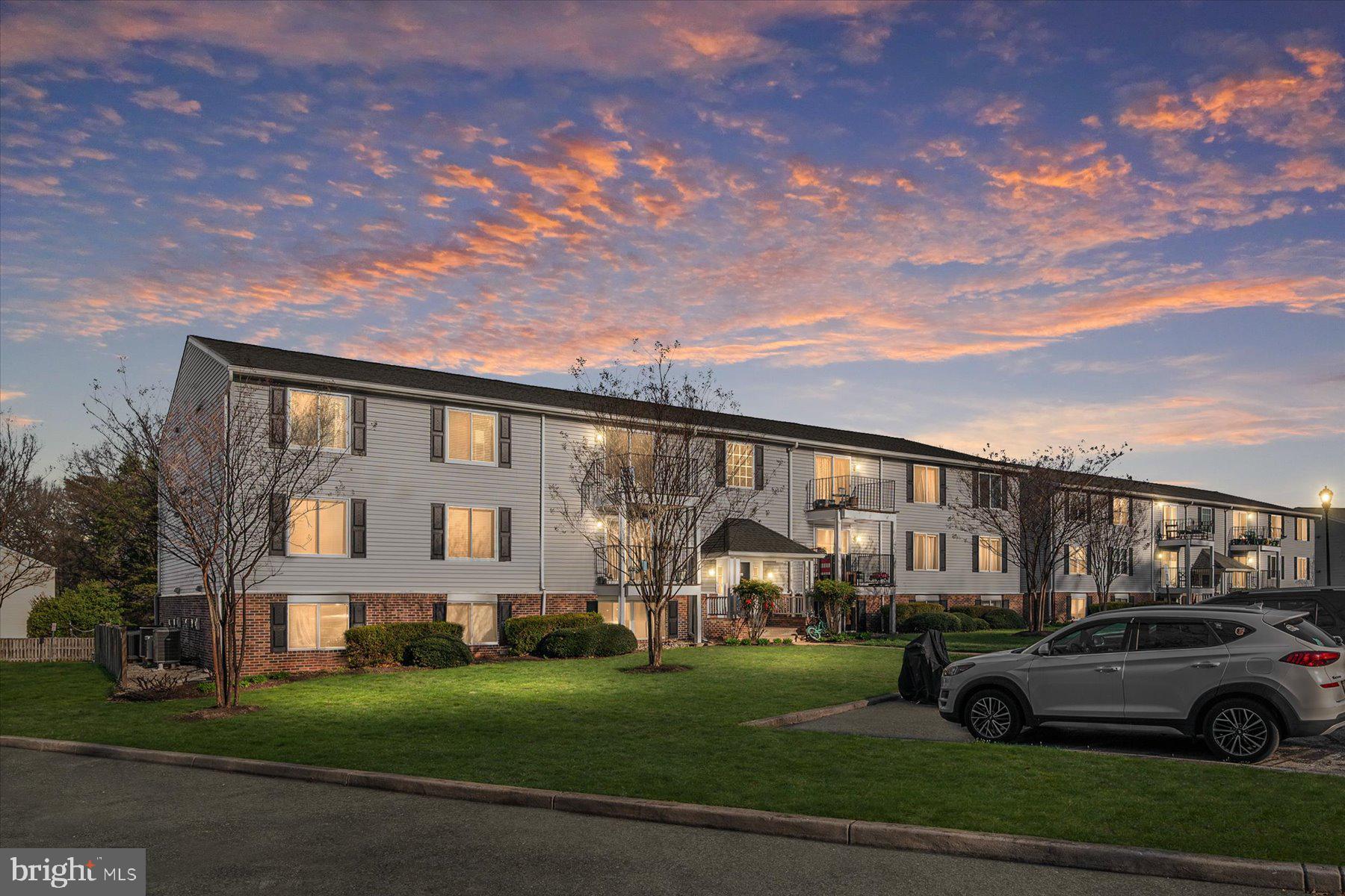 CHESTERFIELD GARDEN CONDOMINIUM - Residential