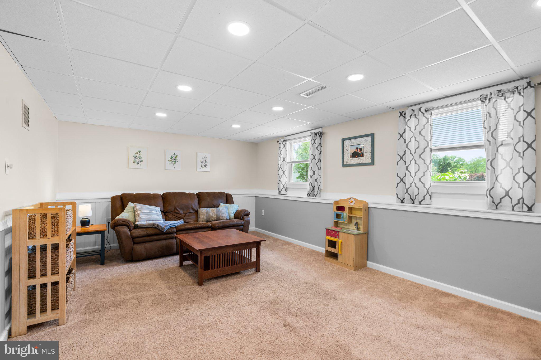 HILLSDALE - Residential