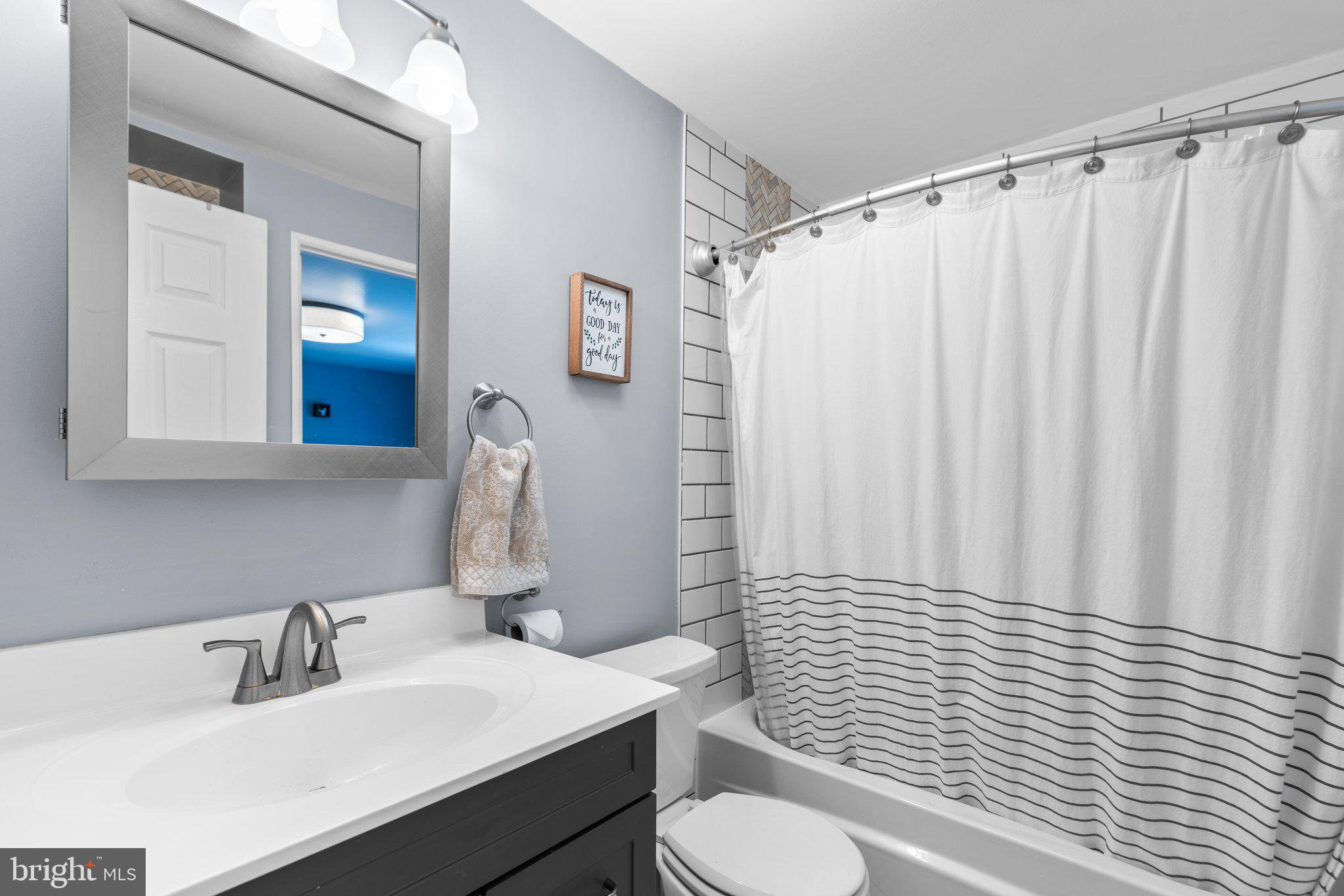 HILLSDALE - Residential