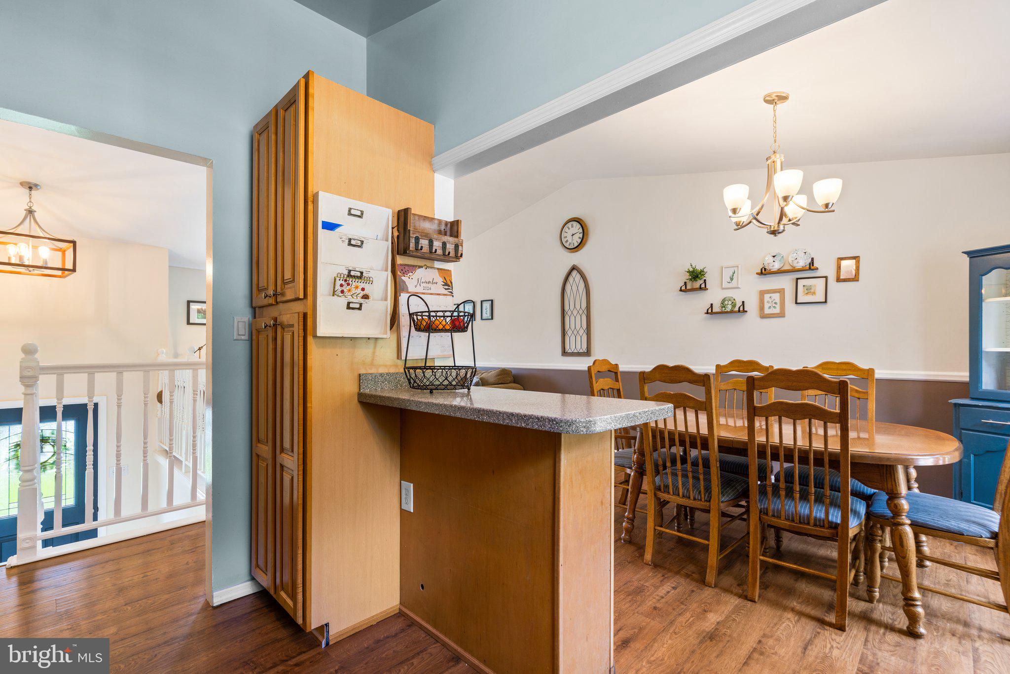 HILLSDALE - Residential