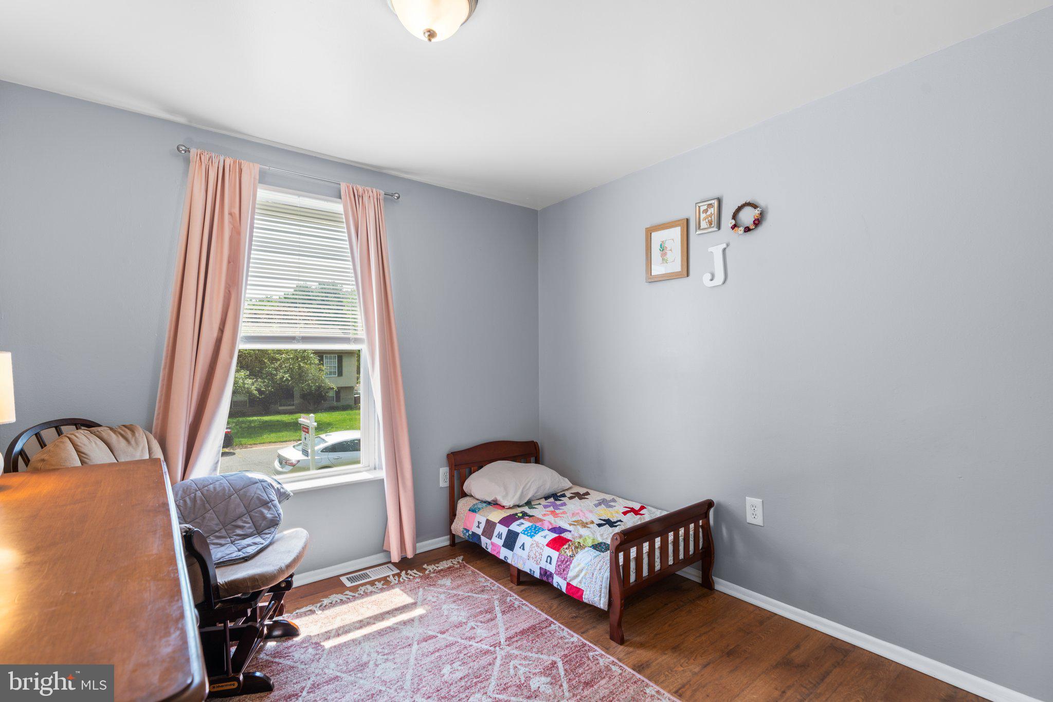 HILLSDALE - Residential