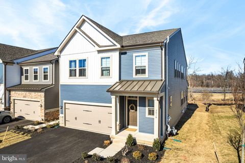 2016 MARQUIS LANE JAMISON PA 18929