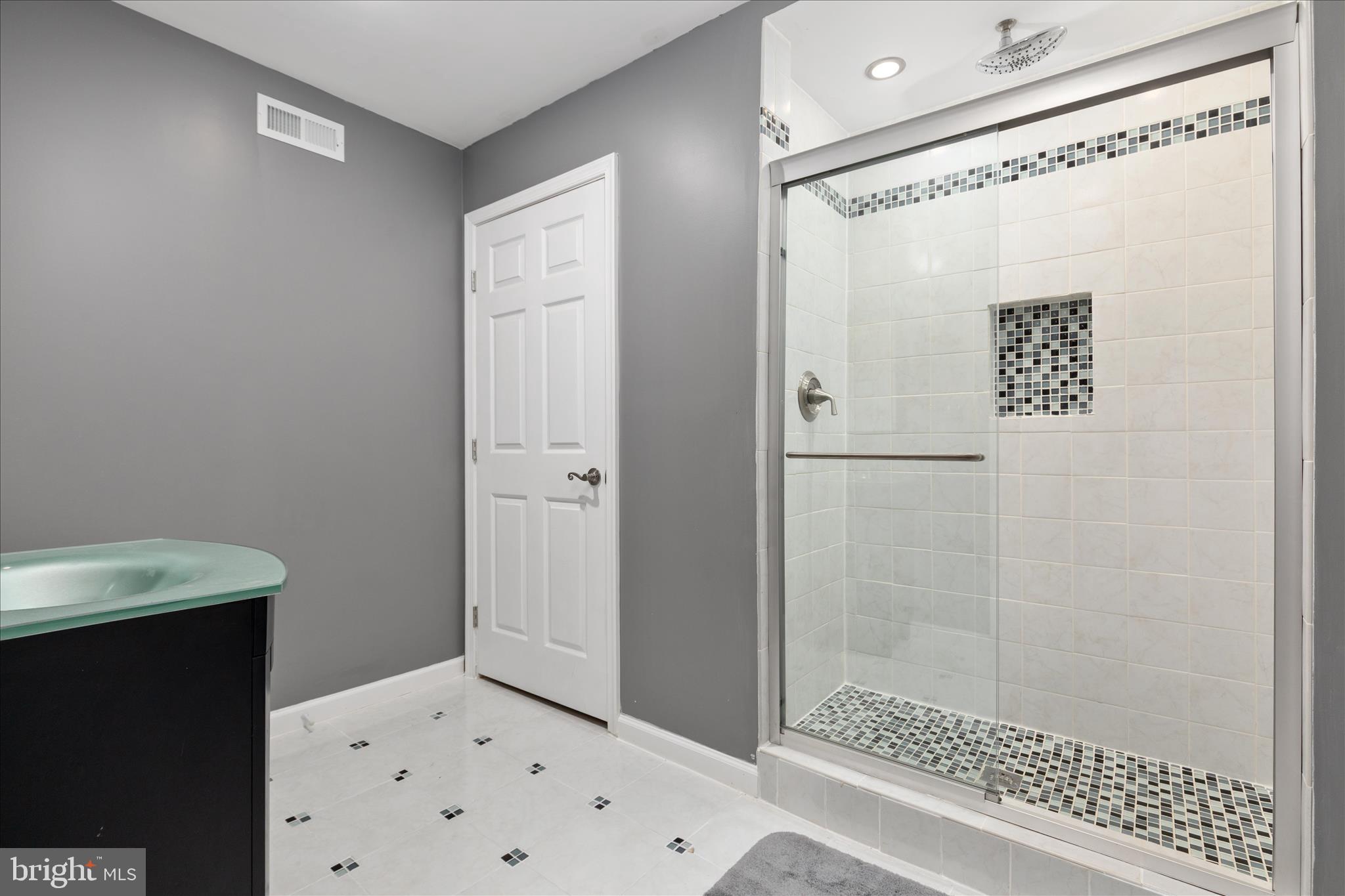 VICTORY LAKES - Residential