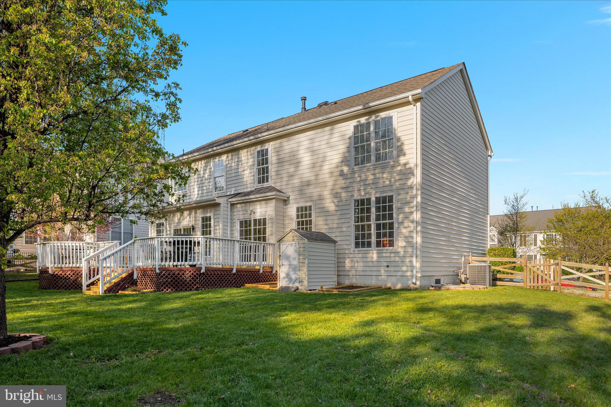 VICTORY LAKES - Residential