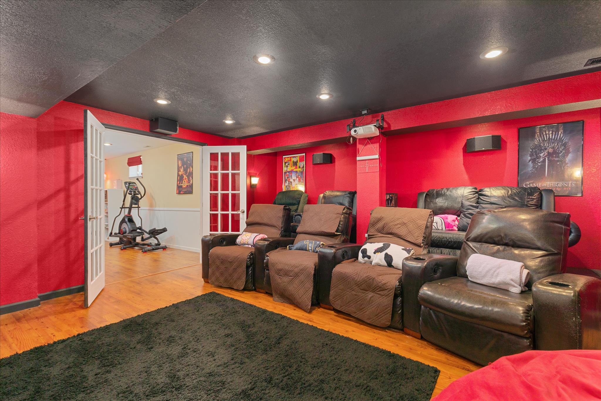 VICTORY LAKES - Residential