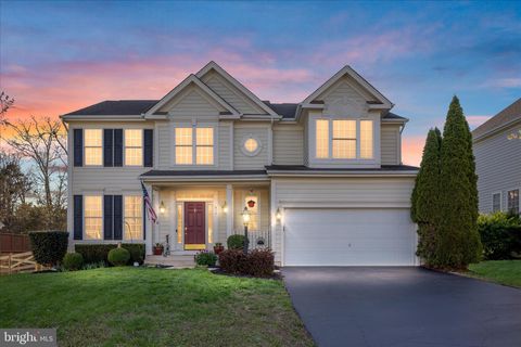 Photo of 9140 Big Springs Loop, BRISTOW, VA 20136 (MLS # VAPW2116392)