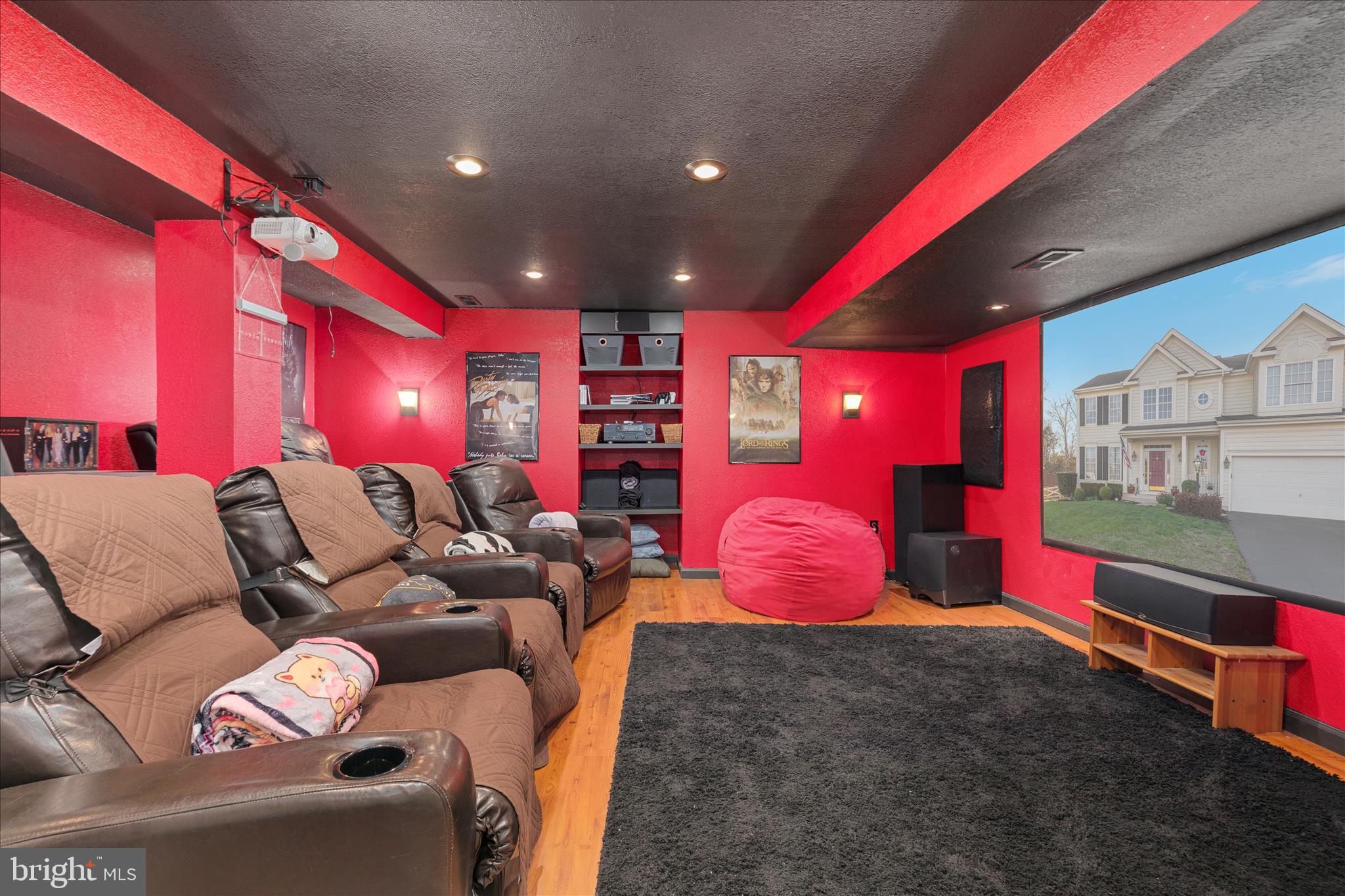 VICTORY LAKES - Residential