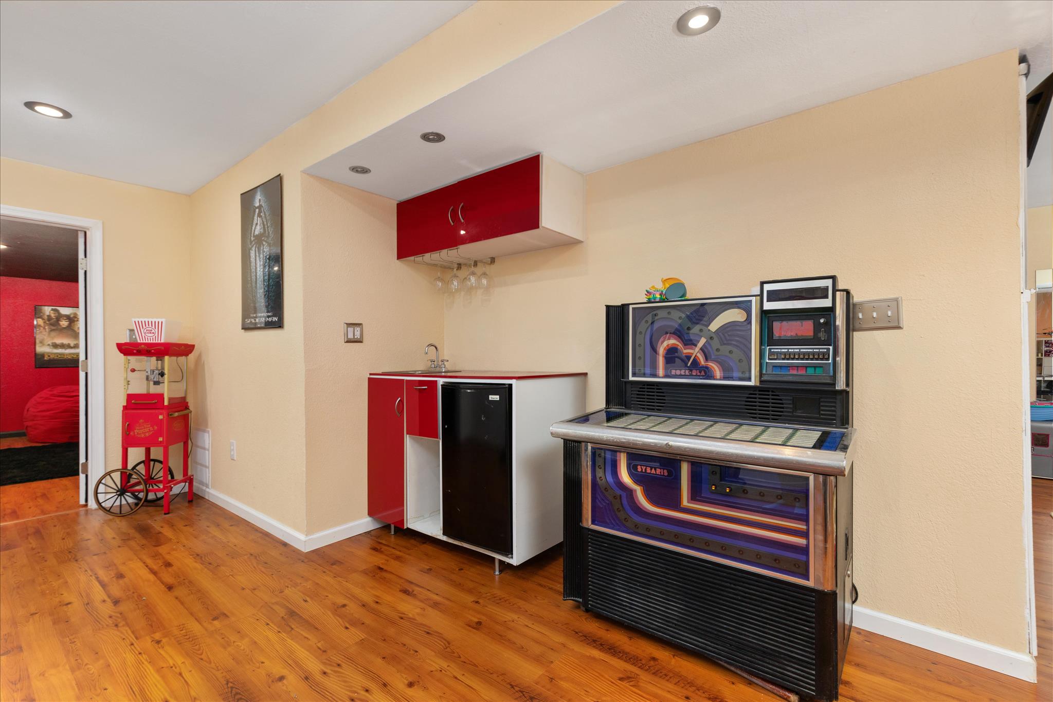 VICTORY LAKES - Residential