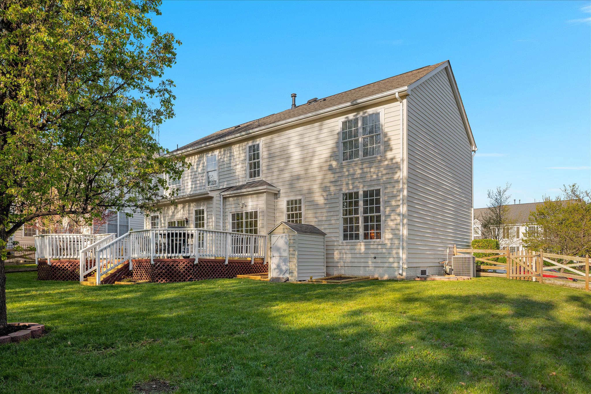 VICTORY LAKES - Residential