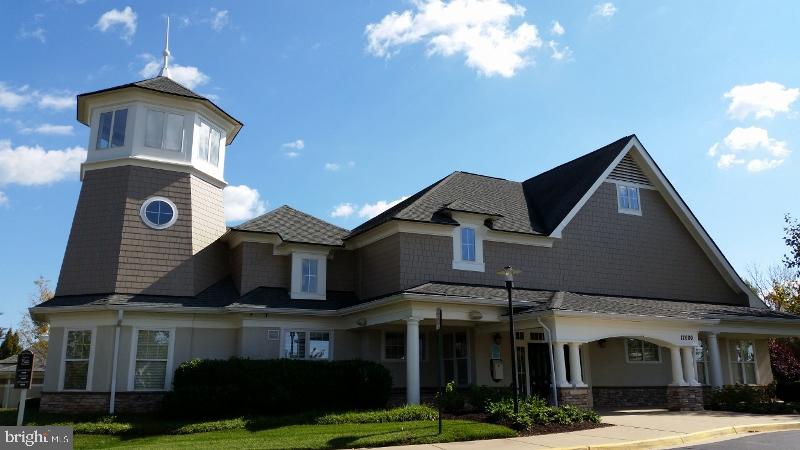 VICTORY LAKES - Residential