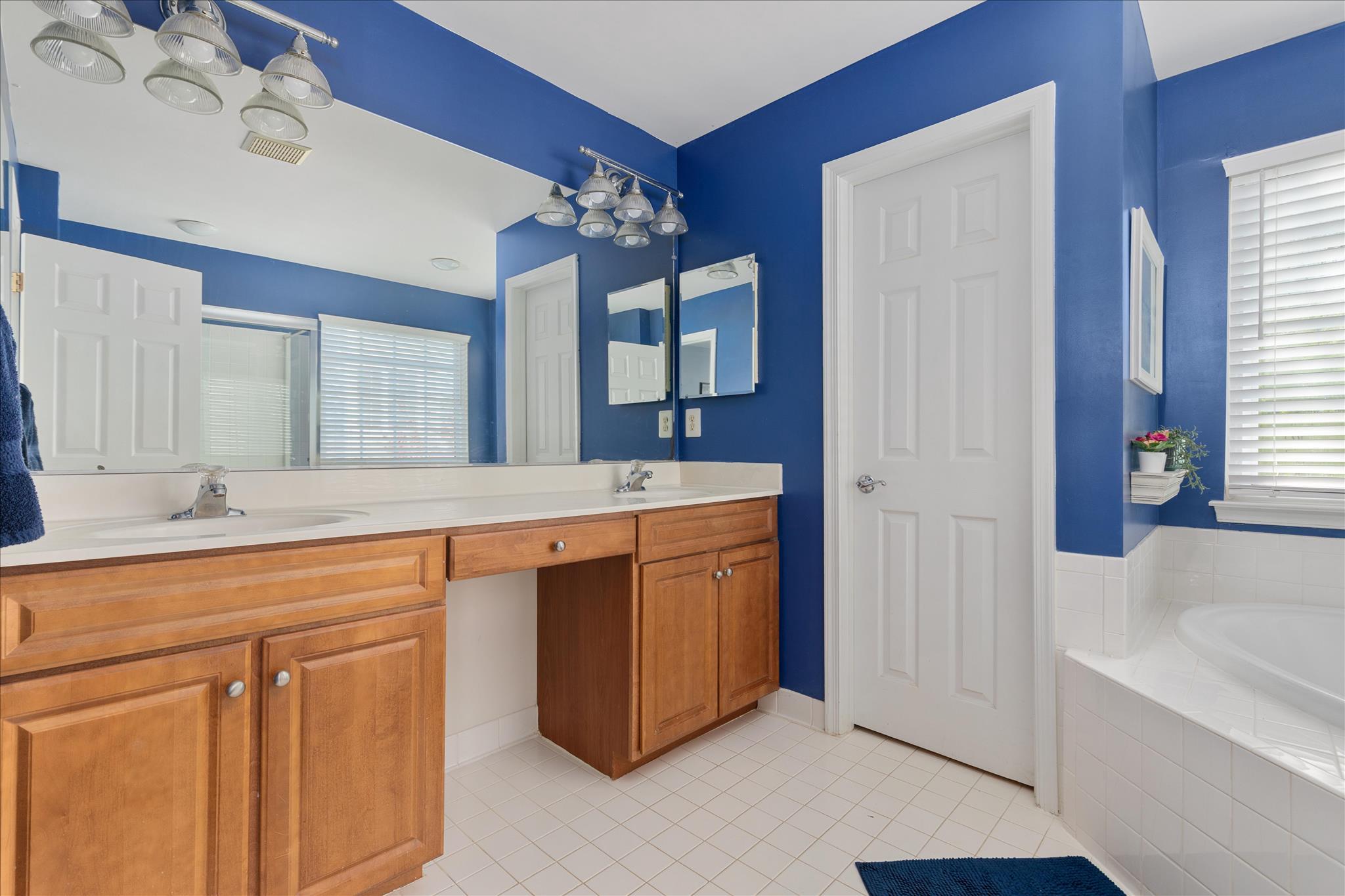 VICTORY LAKES - Residential