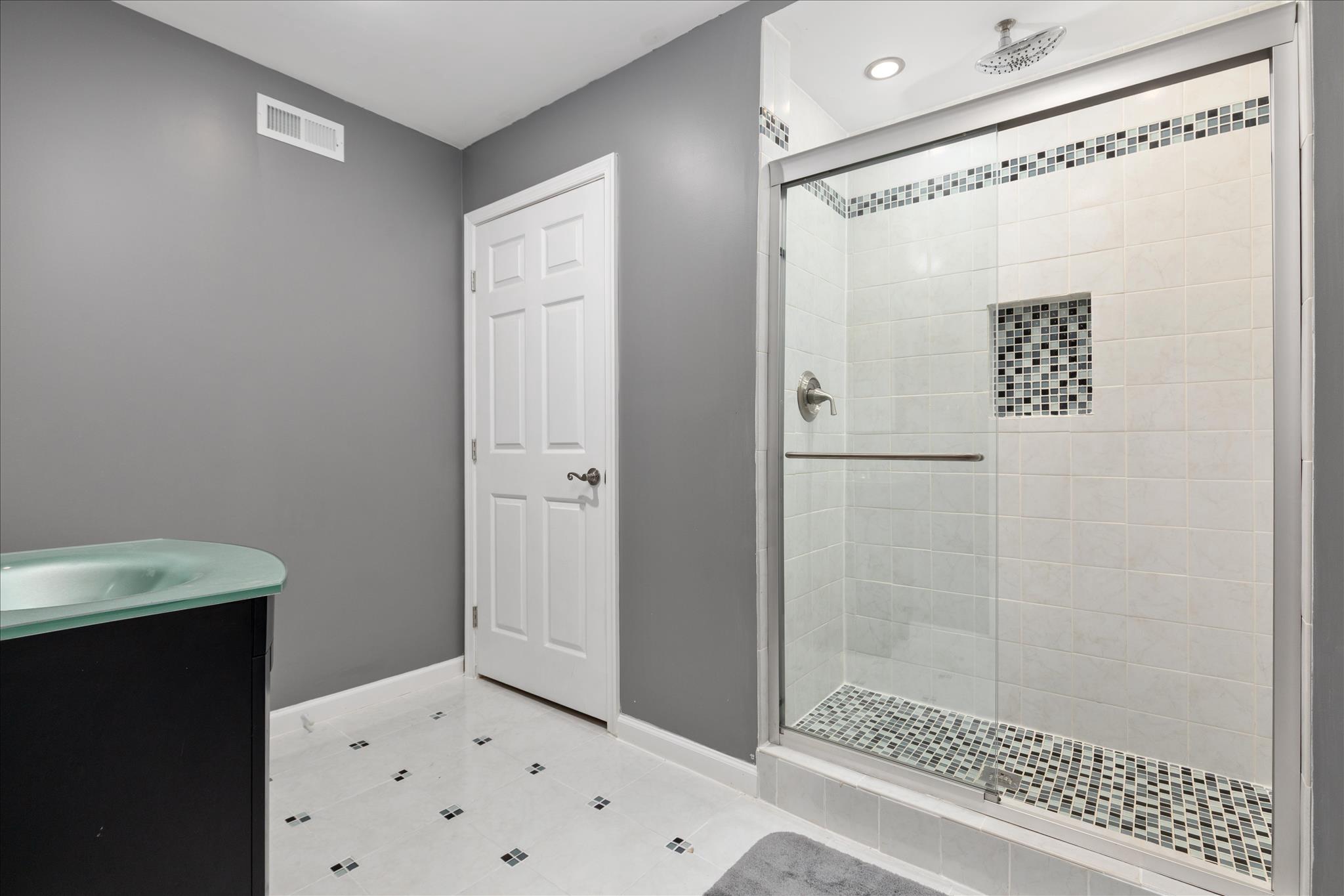 VICTORY LAKES - Residential