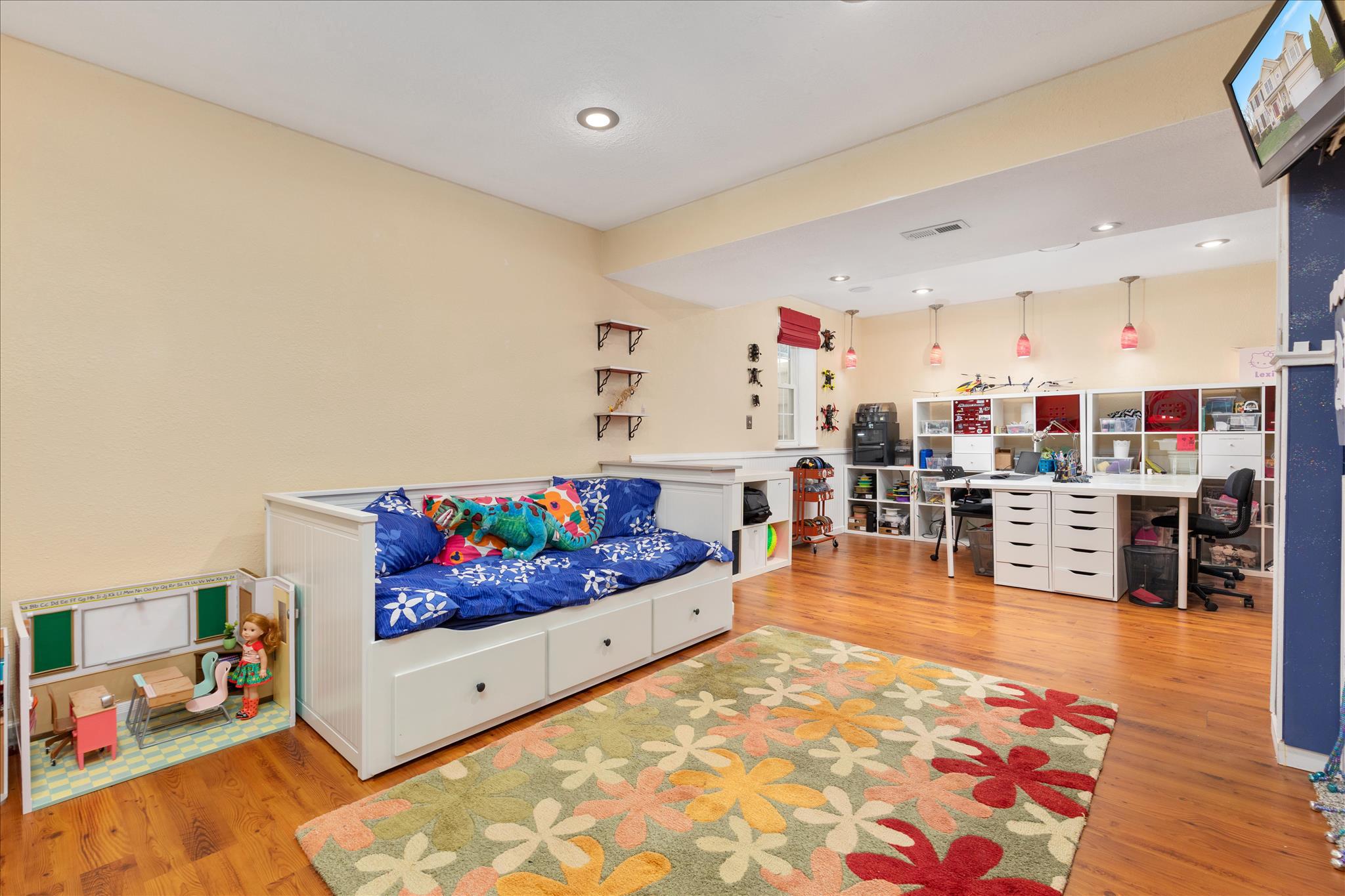 VICTORY LAKES - Residential