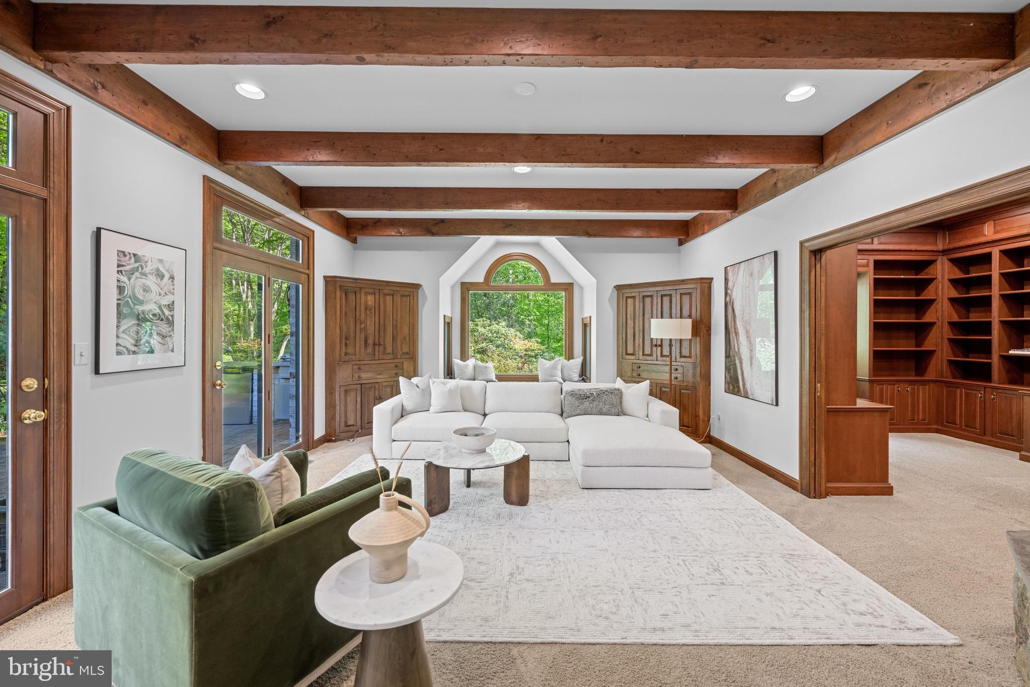 LONGWOOD - Residential