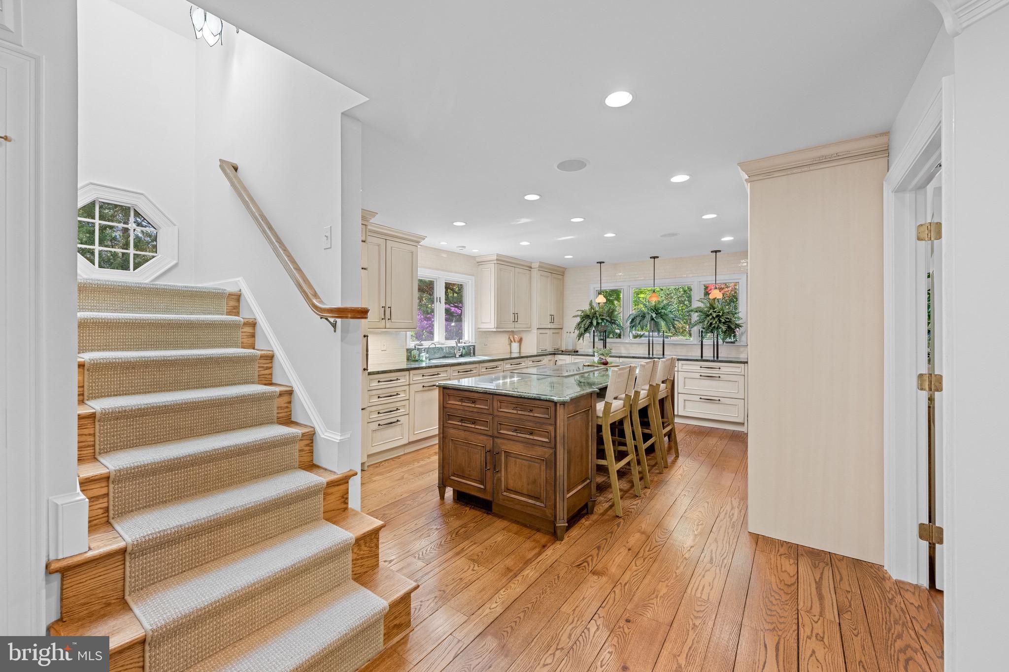 LONGWOOD - Residential