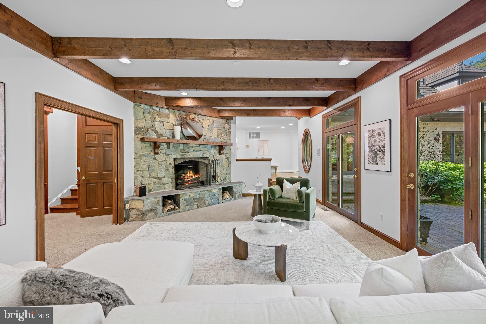 LONGWOOD - Residential