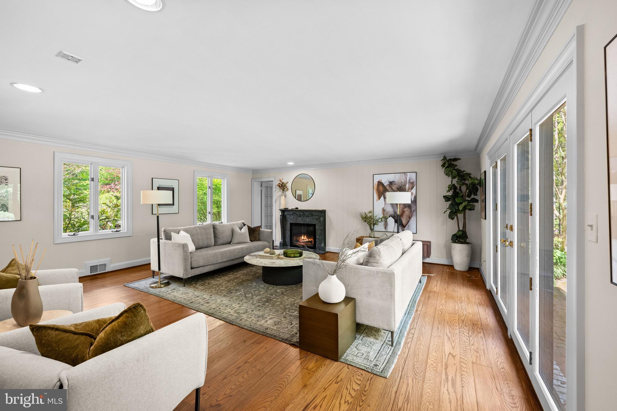 LONGWOOD - Residential