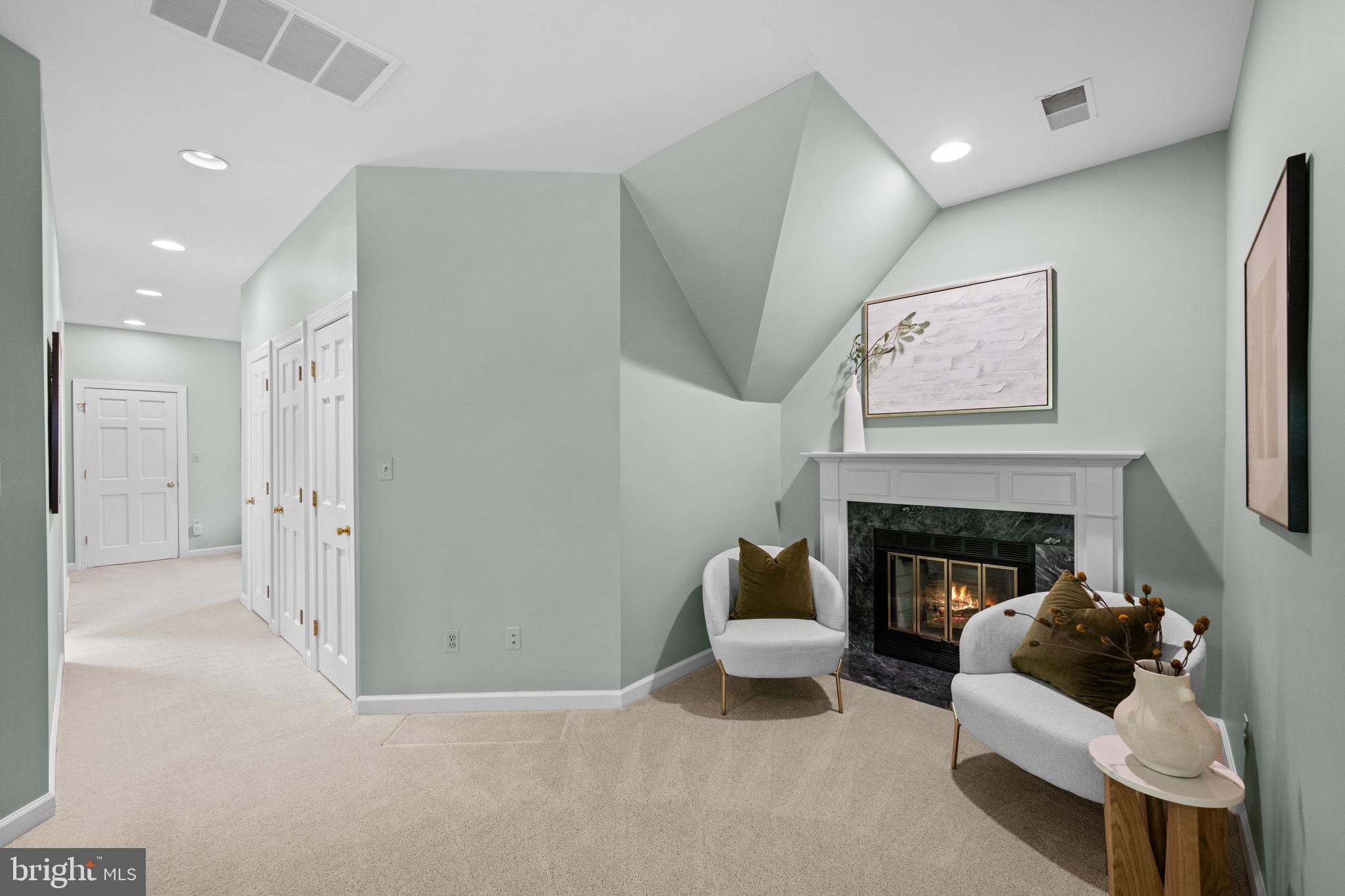 LONGWOOD - Residential