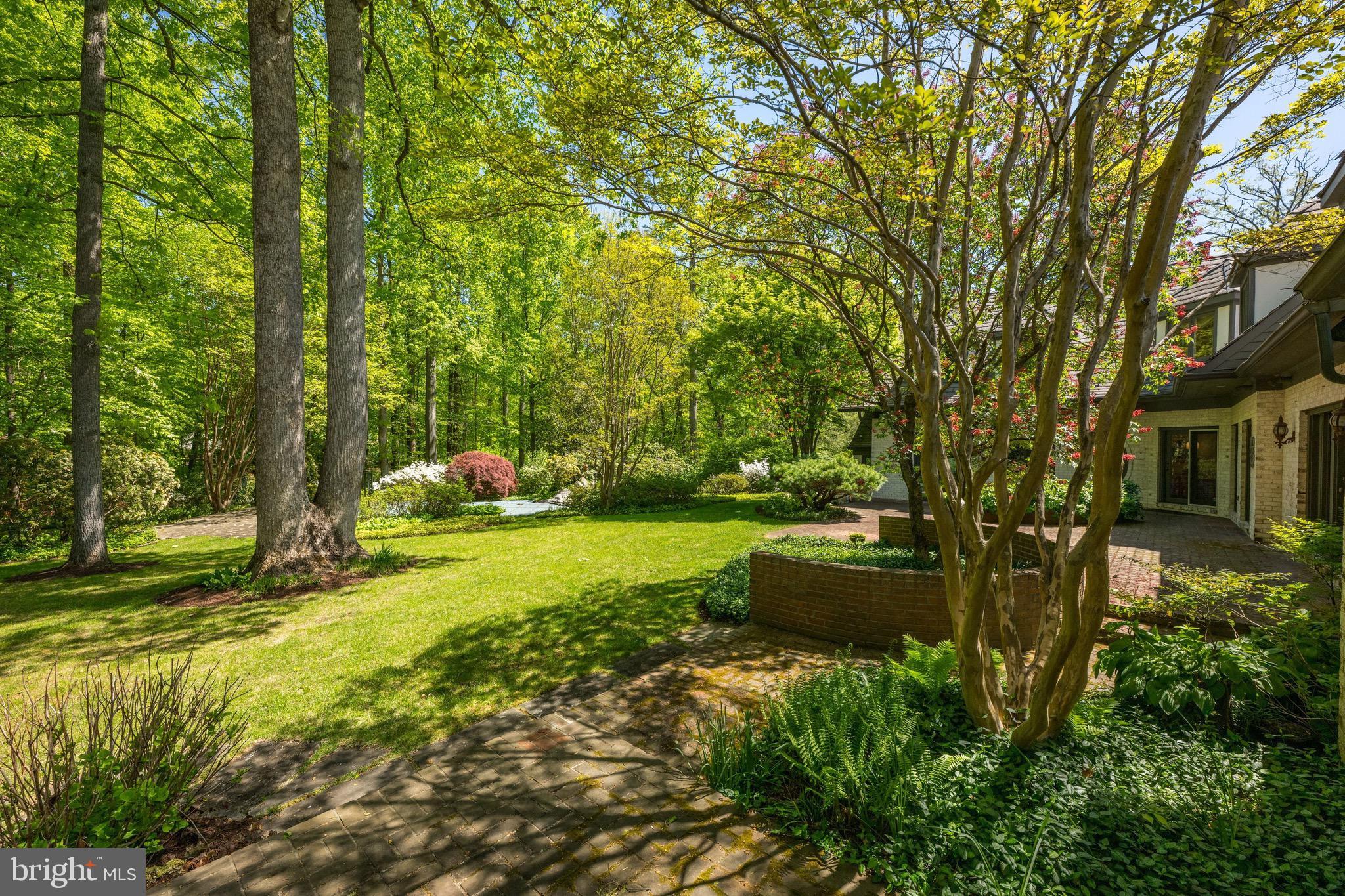 LONGWOOD - Residential