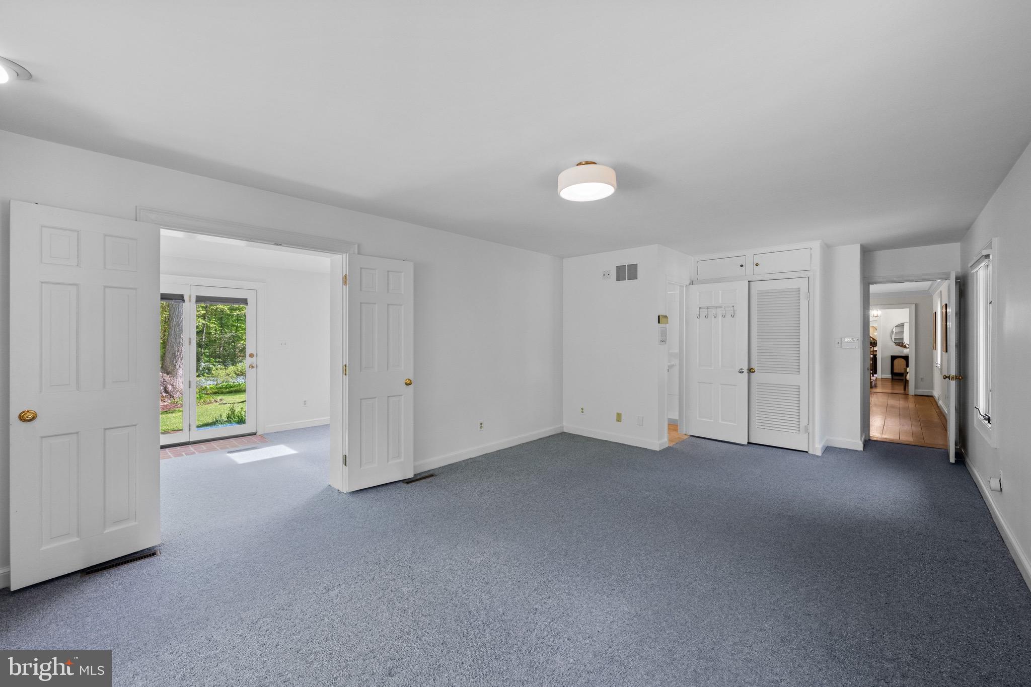 LONGWOOD - Residential