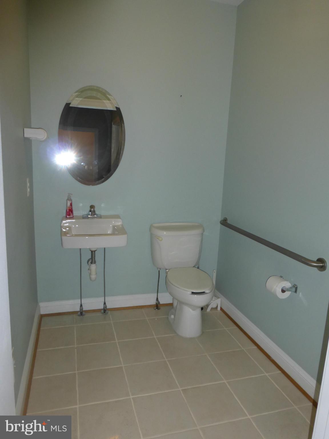 MOUNTAIN VIEW - Commercial Lease