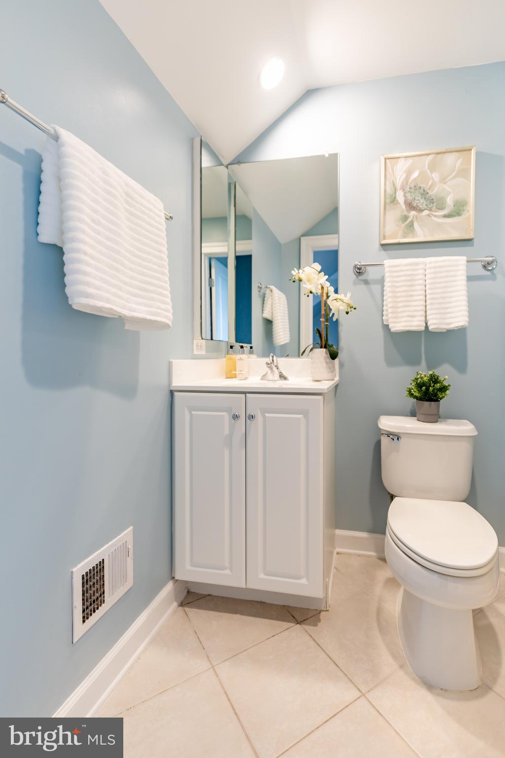 POTOMAC GREENS - Residential Lease