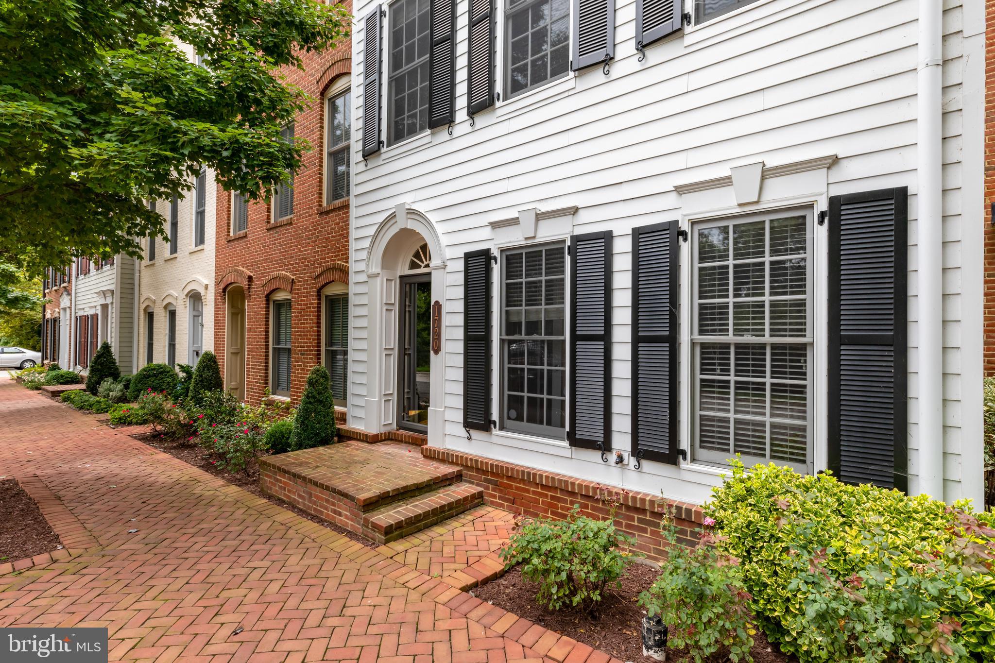 POTOMAC GREENS - Residential Lease