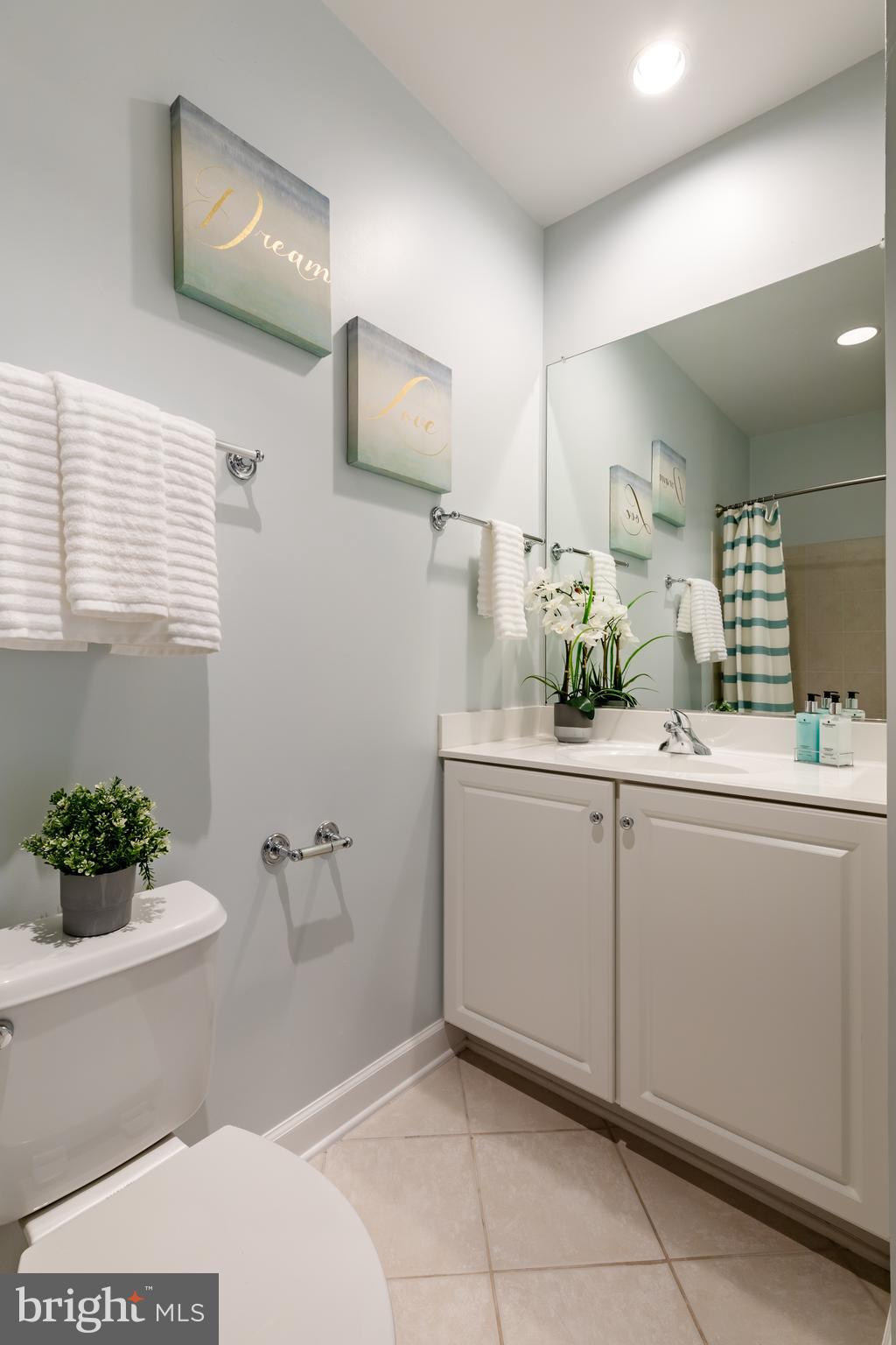 POTOMAC GREENS - Residential Lease