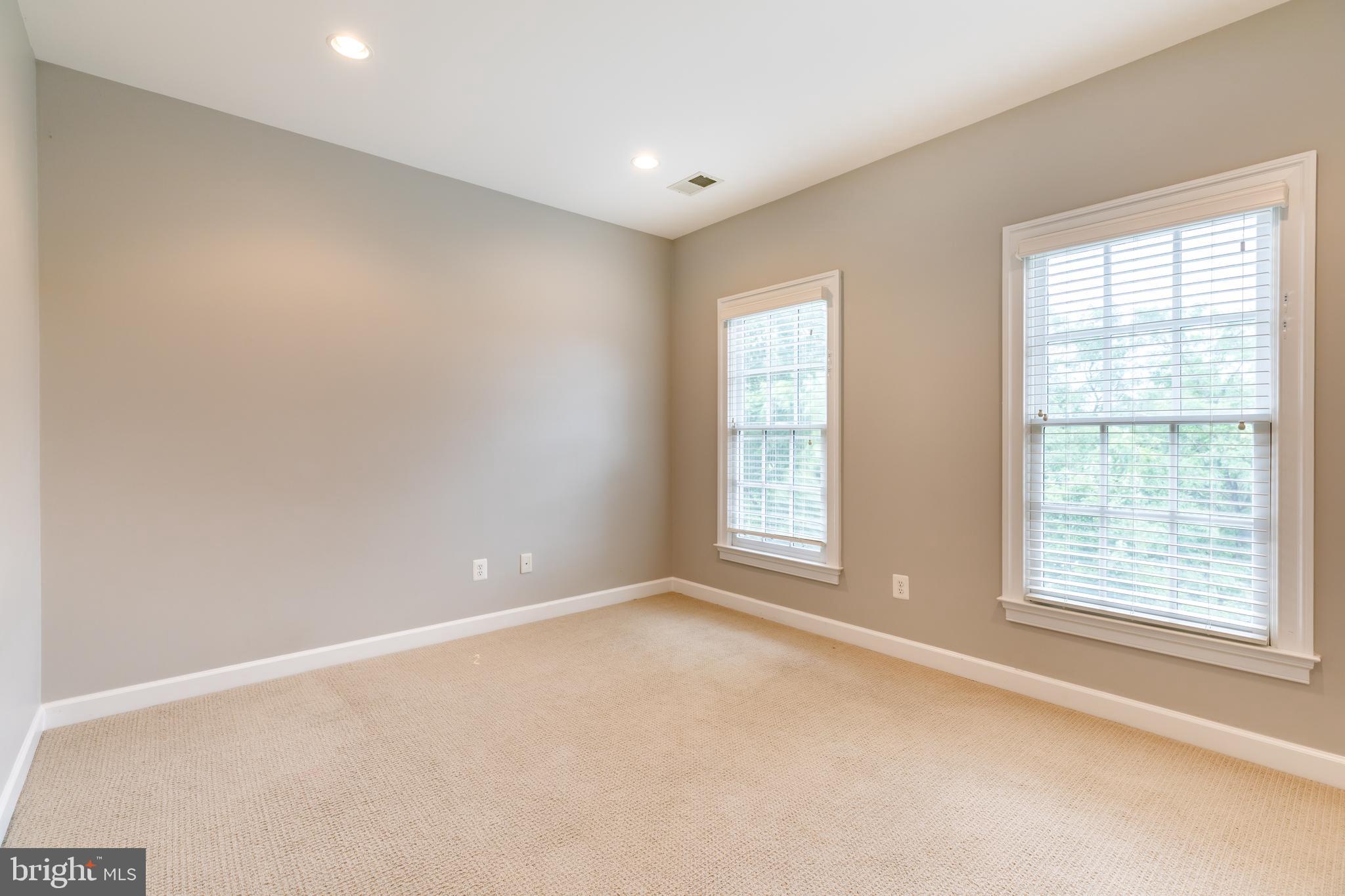 POTOMAC GREENS - Residential Lease