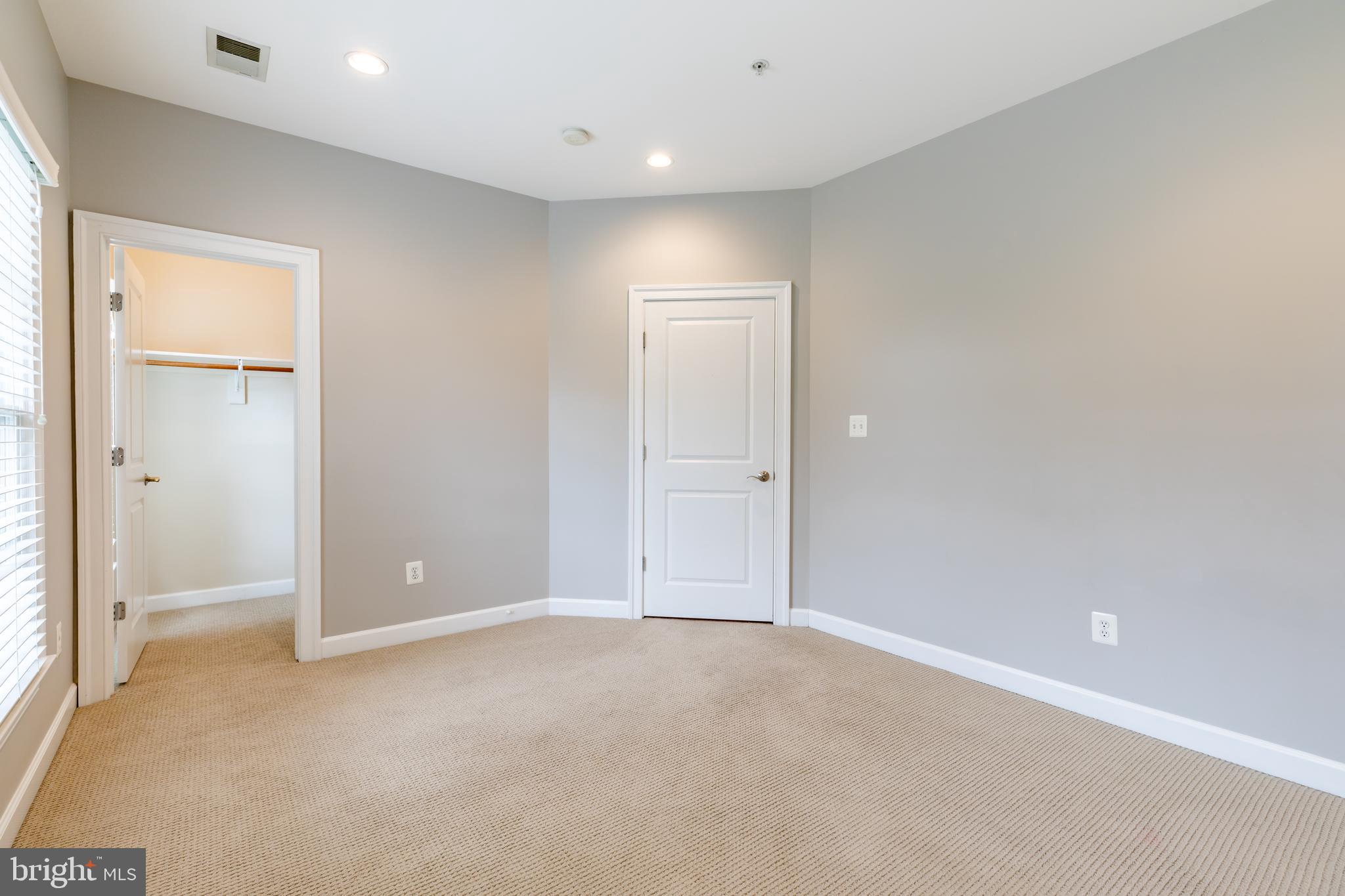 POTOMAC GREENS - Residential Lease