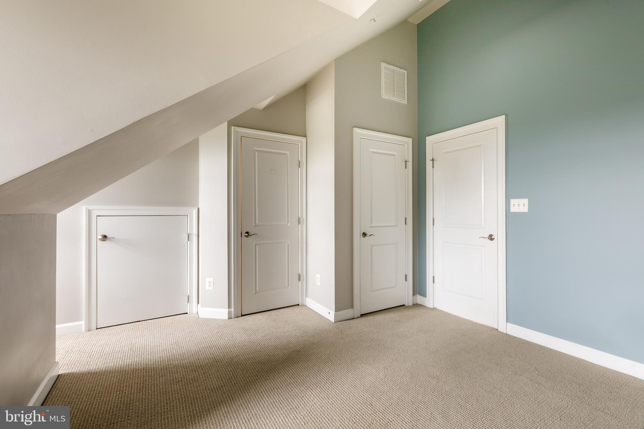 POTOMAC GREENS - Residential Lease