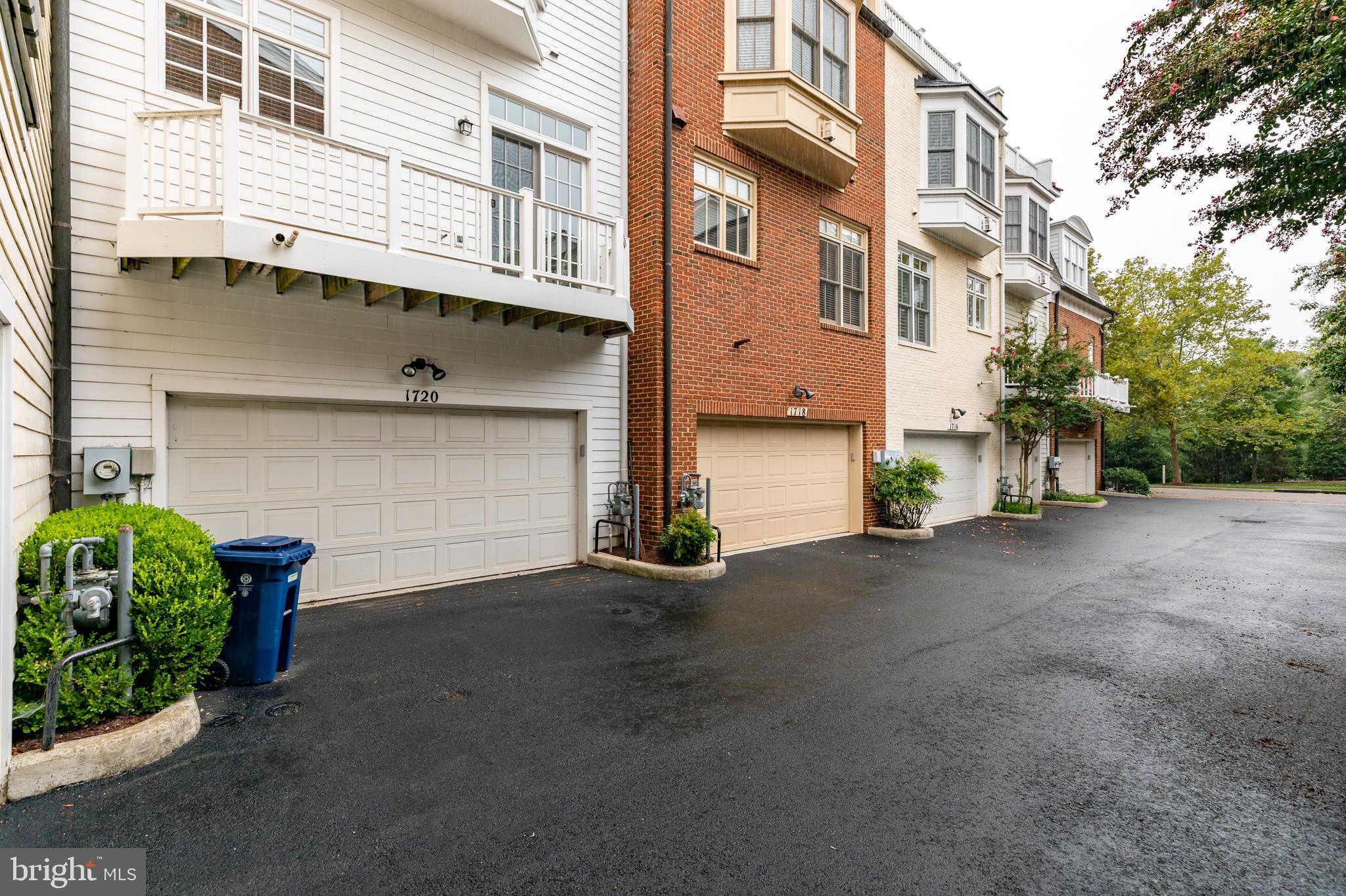 POTOMAC GREENS - Residential Lease