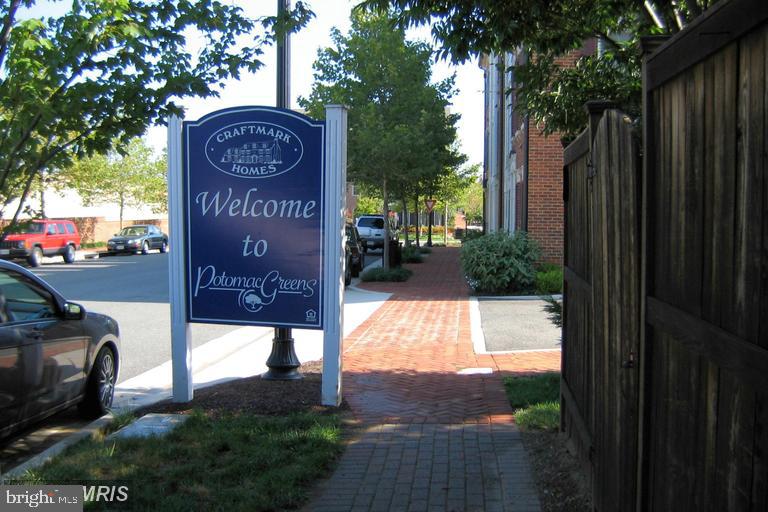 POTOMAC GREENS - Residential Lease