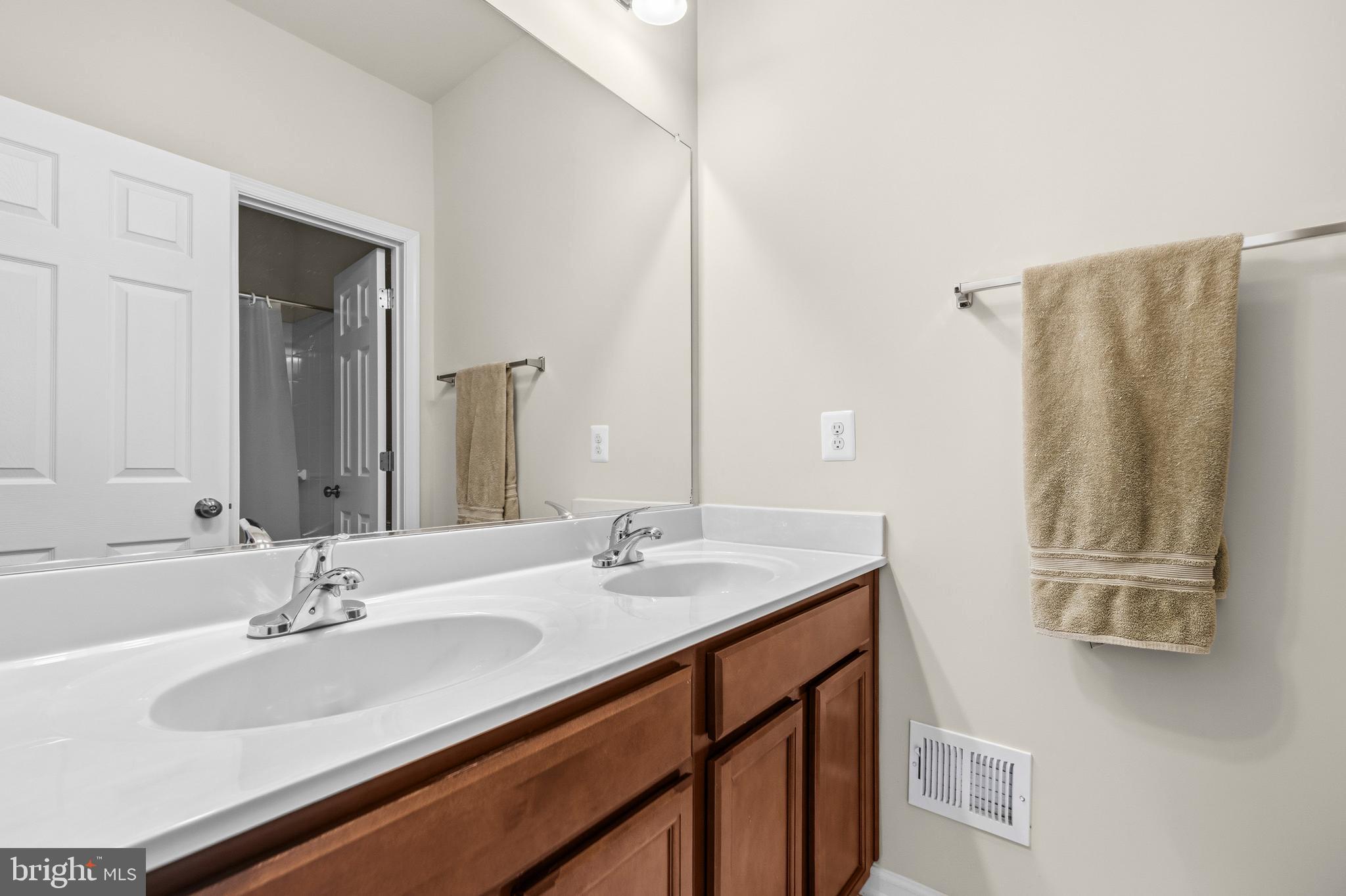 THE BLUFFS AT SLEETER LAKE - Residential