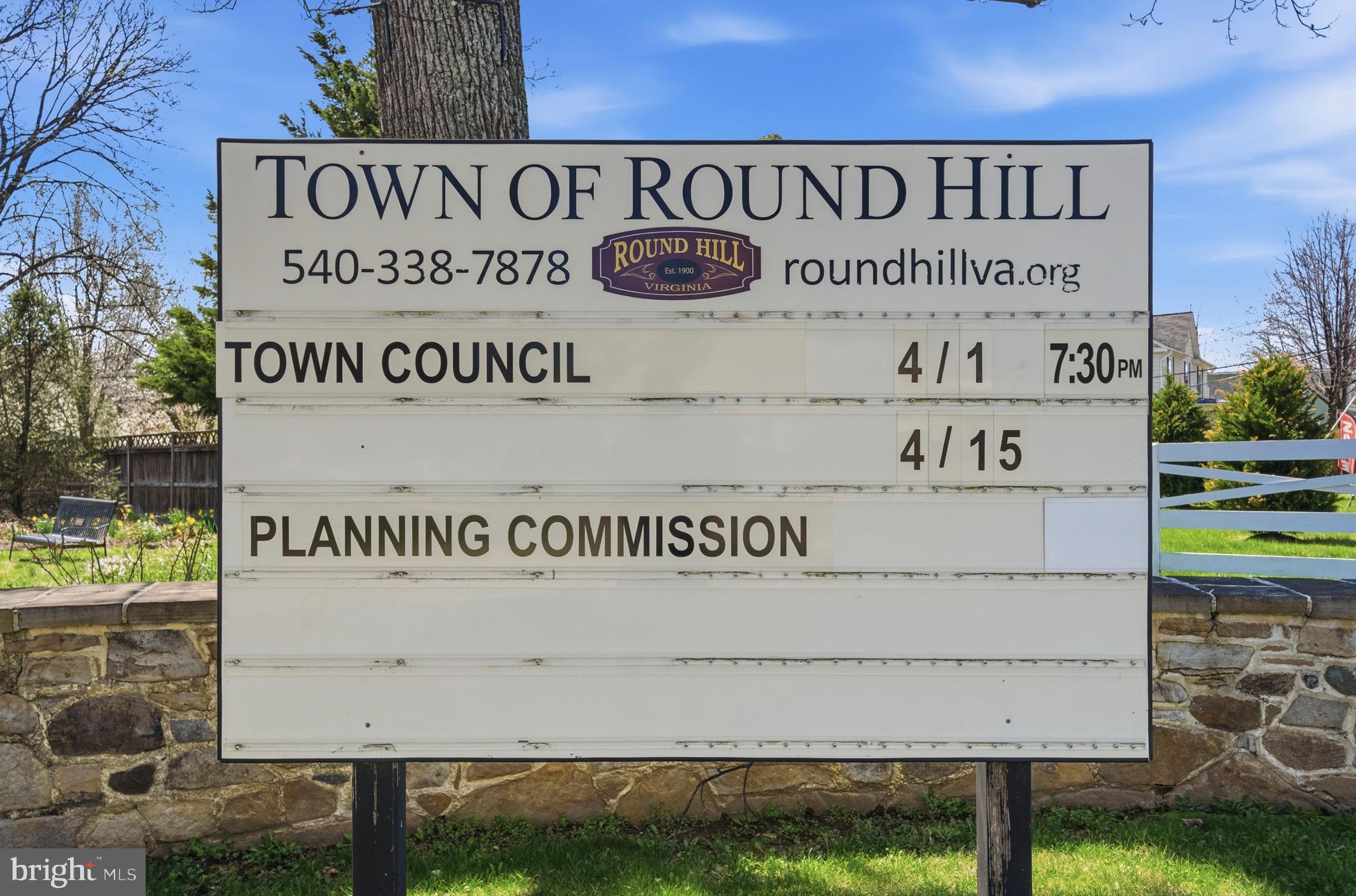 THE BLUFFS AT SLEETER LAKE - Residential