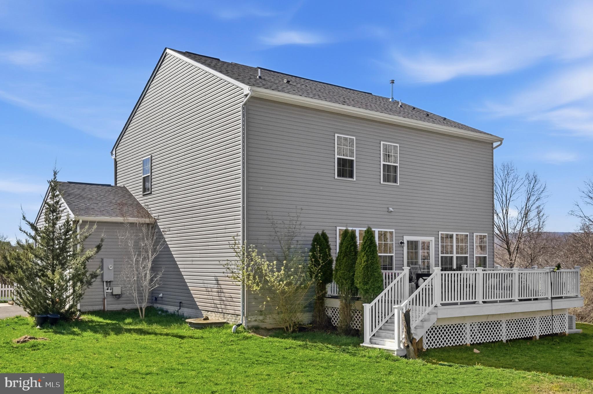 THE BLUFFS AT SLEETER LAKE - Residential