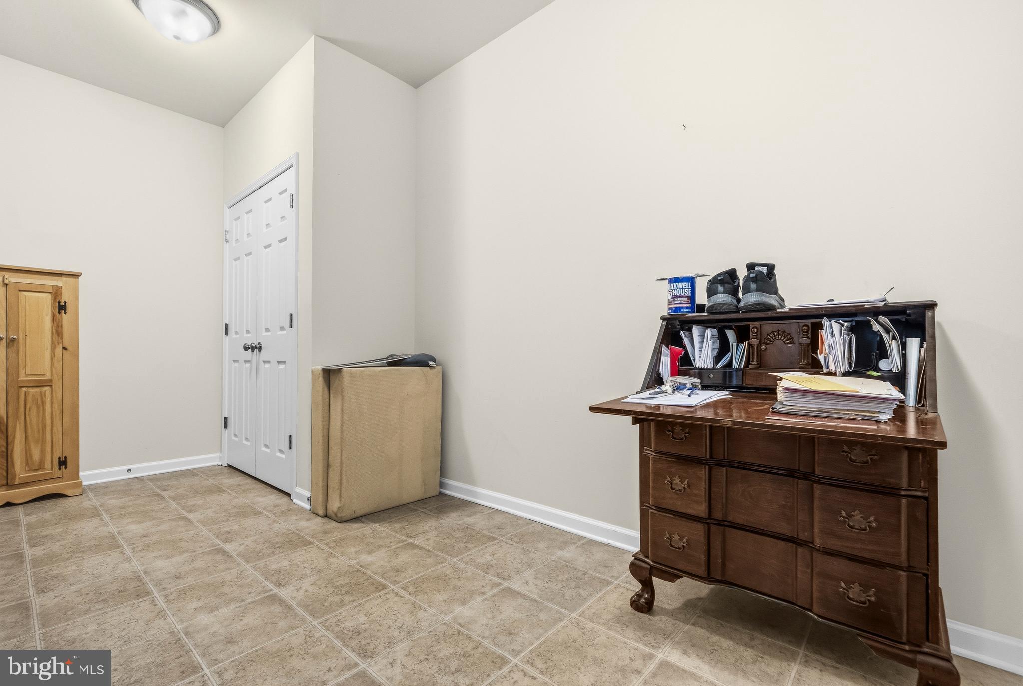 THE BLUFFS AT SLEETER LAKE - Residential