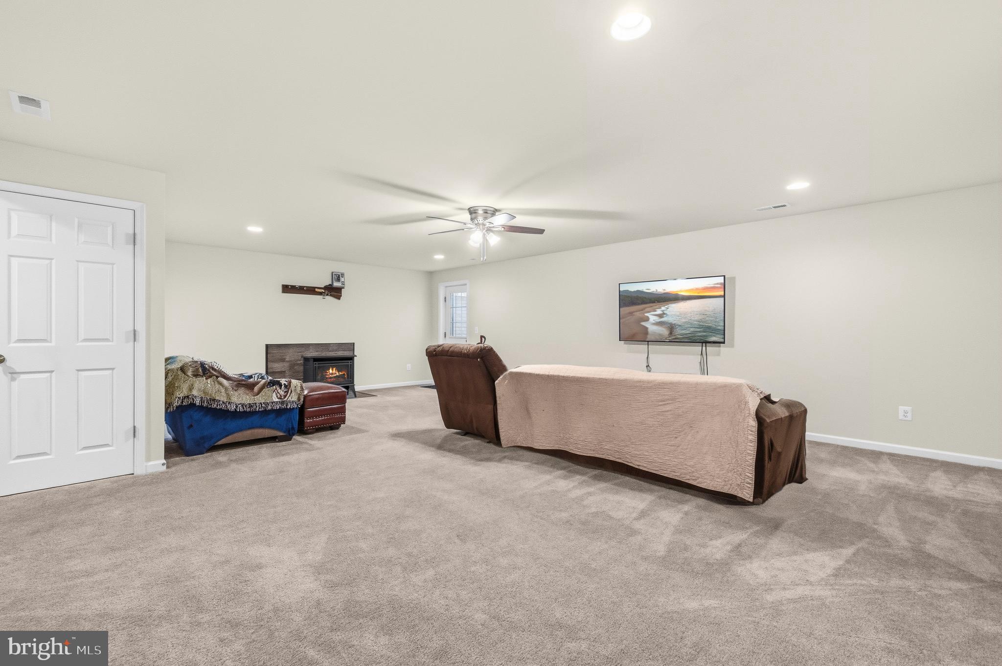 THE BLUFFS AT SLEETER LAKE - Residential