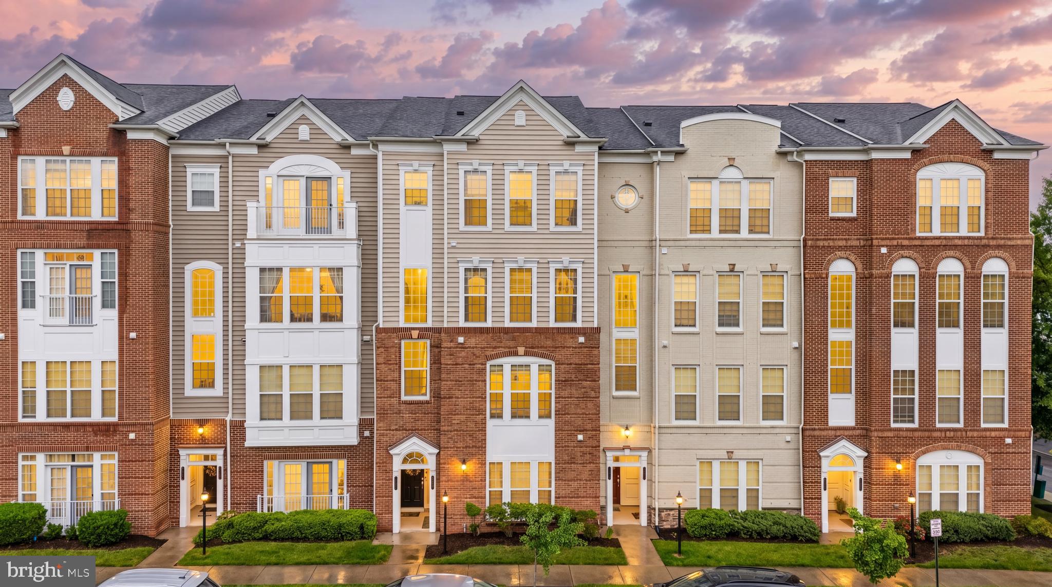 POTOMAC CLUB CONDOMINIUMS - Residential