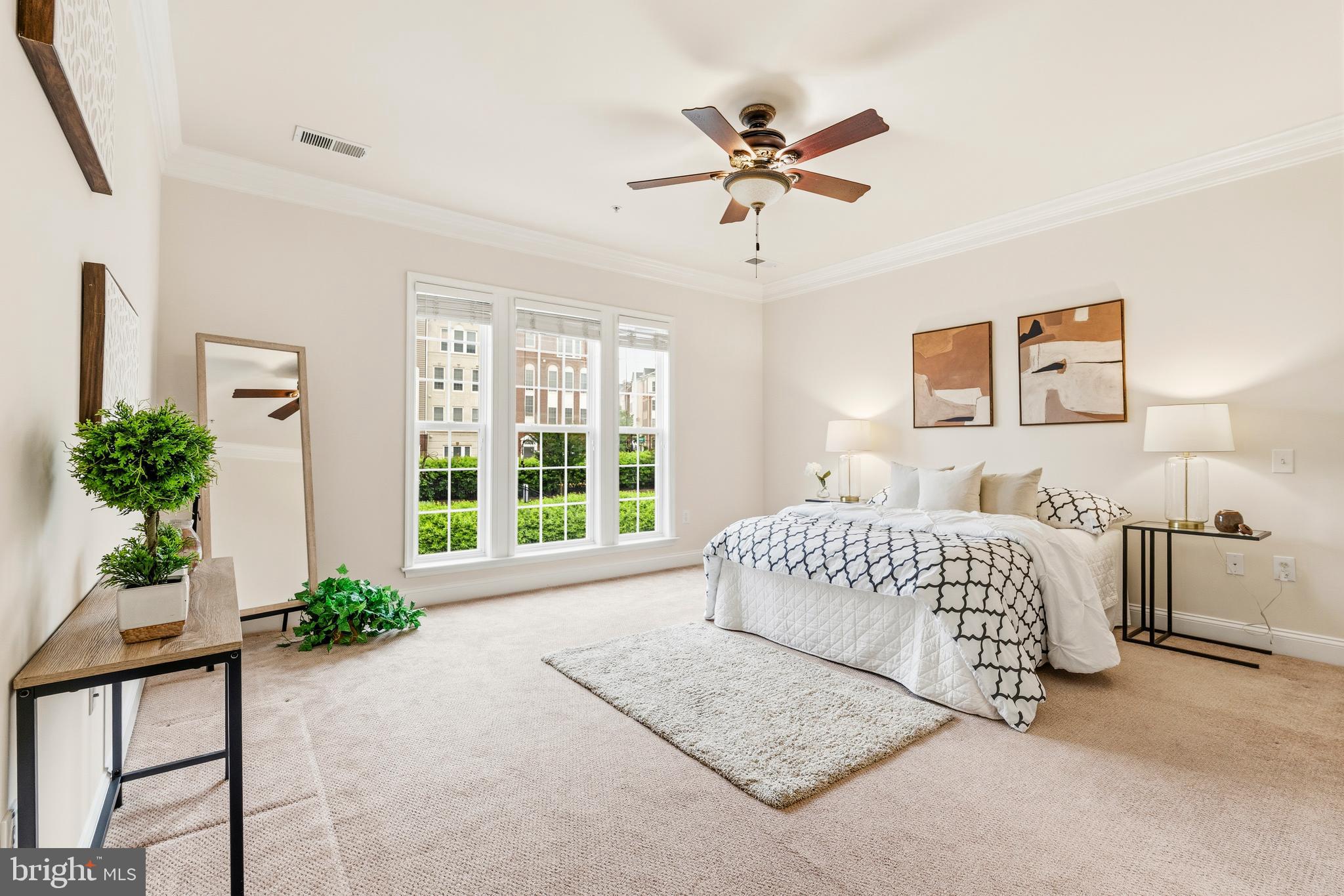 POTOMAC CLUB CONDOMINIUMS - Residential