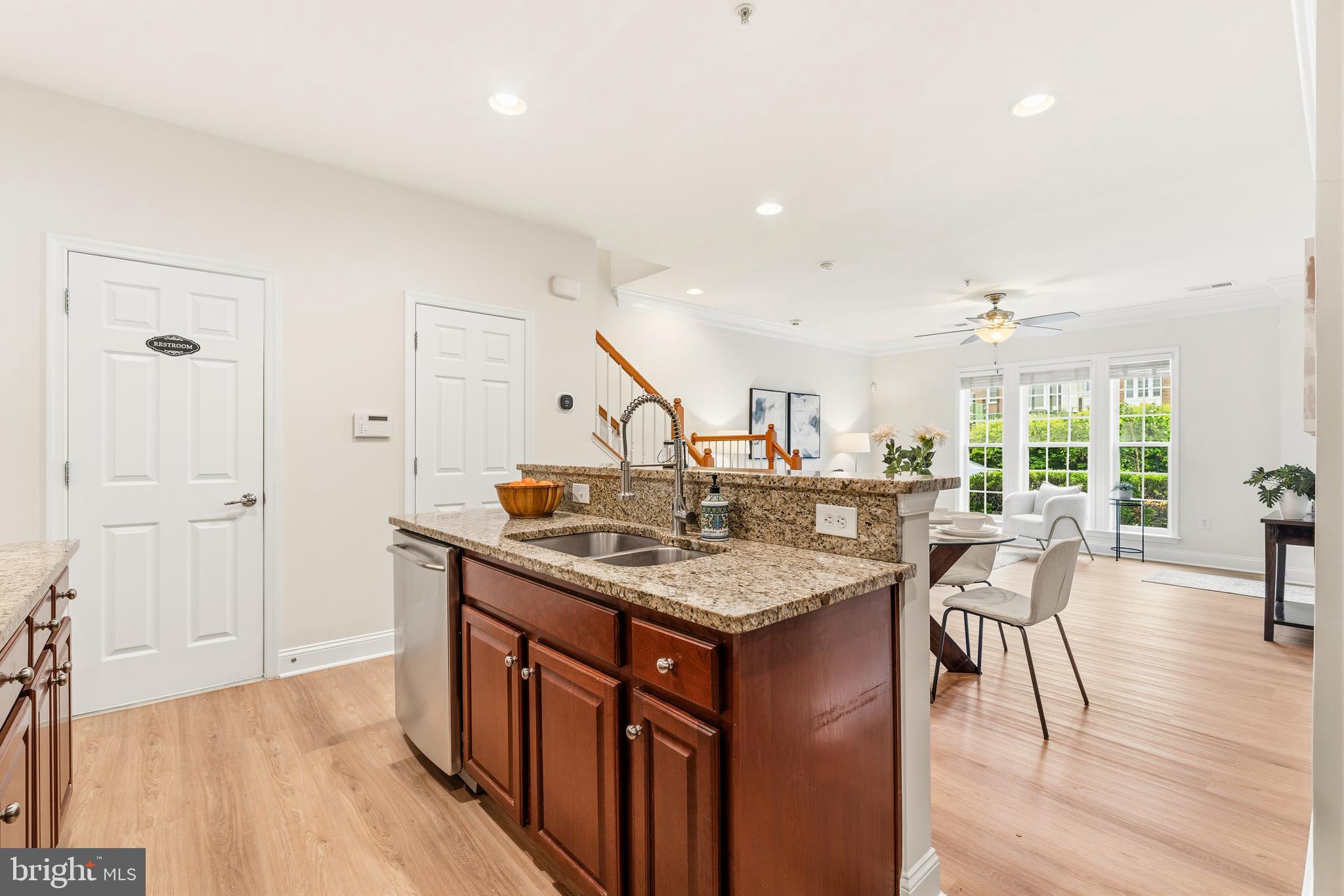 POTOMAC CLUB CONDOMINIUMS - Residential