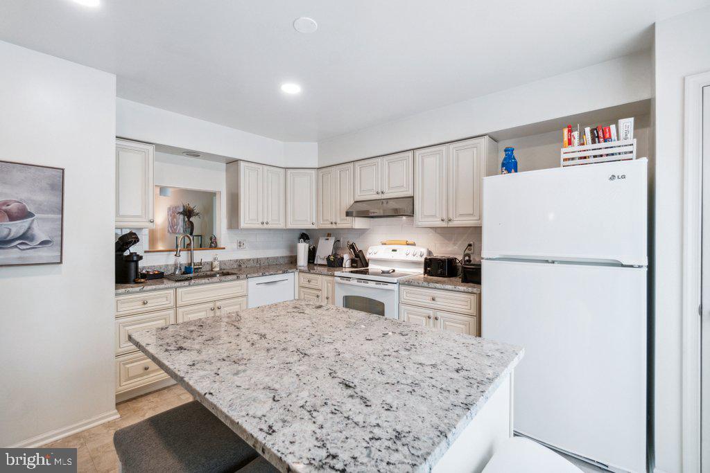 DORSEY HALL - Residential