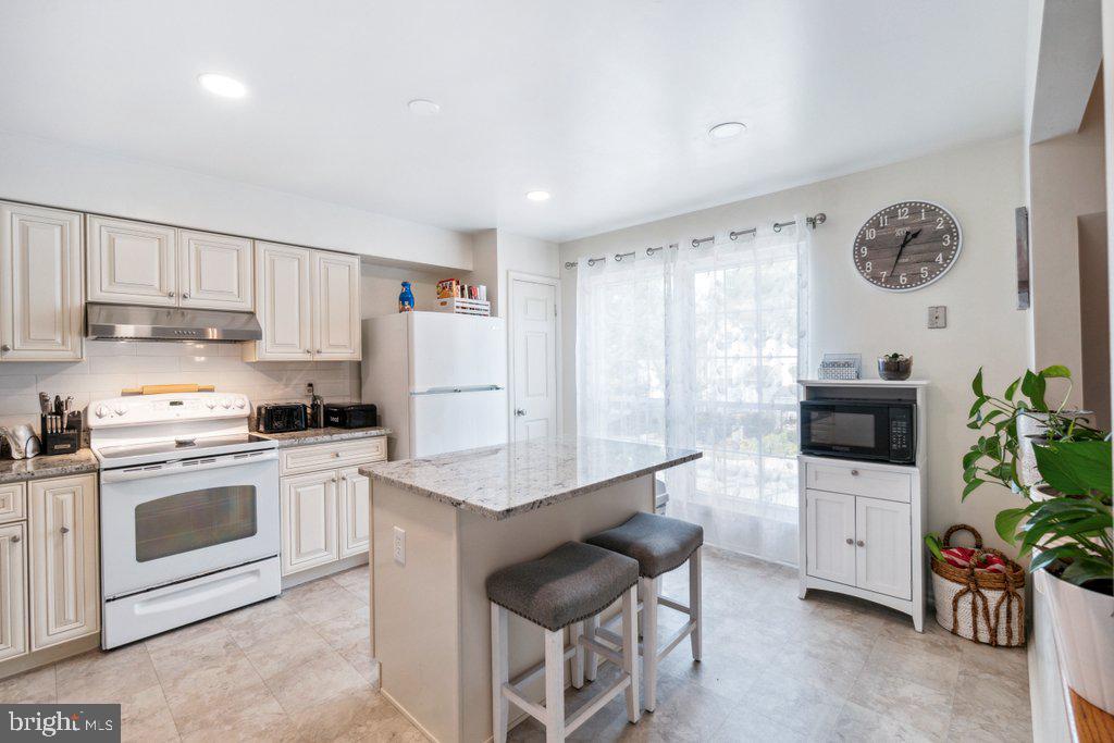 DORSEY HALL - Residential