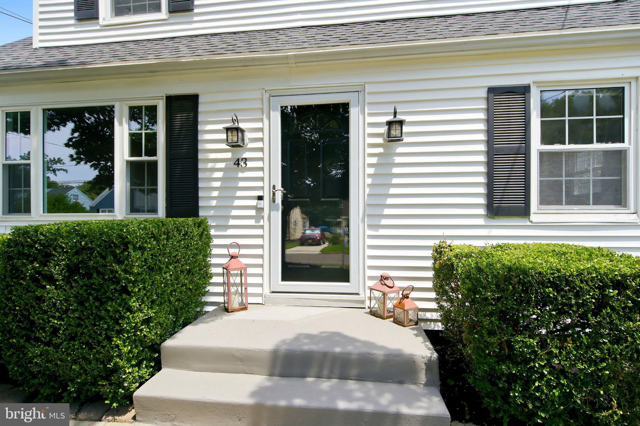 43 LONGWOOD DRIVE